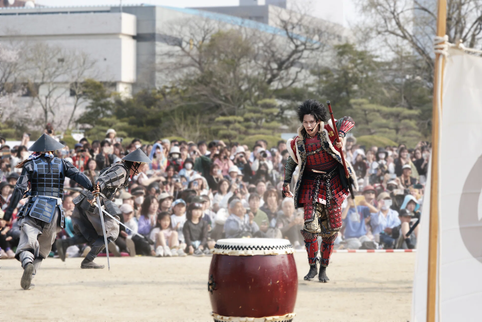 名古屋城でさくらまつり―—前田慶次殿ラスト演武と、シャチと、桜と