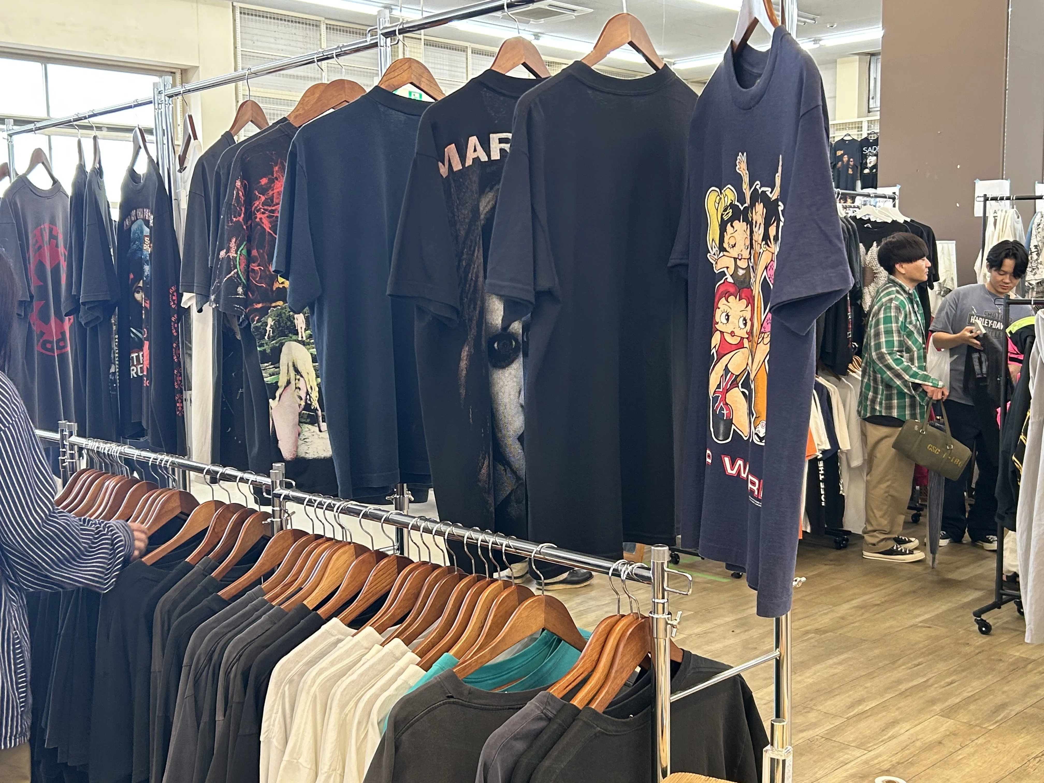 九州最大級の古着イベント「FVM」開催レポート｜トリアス