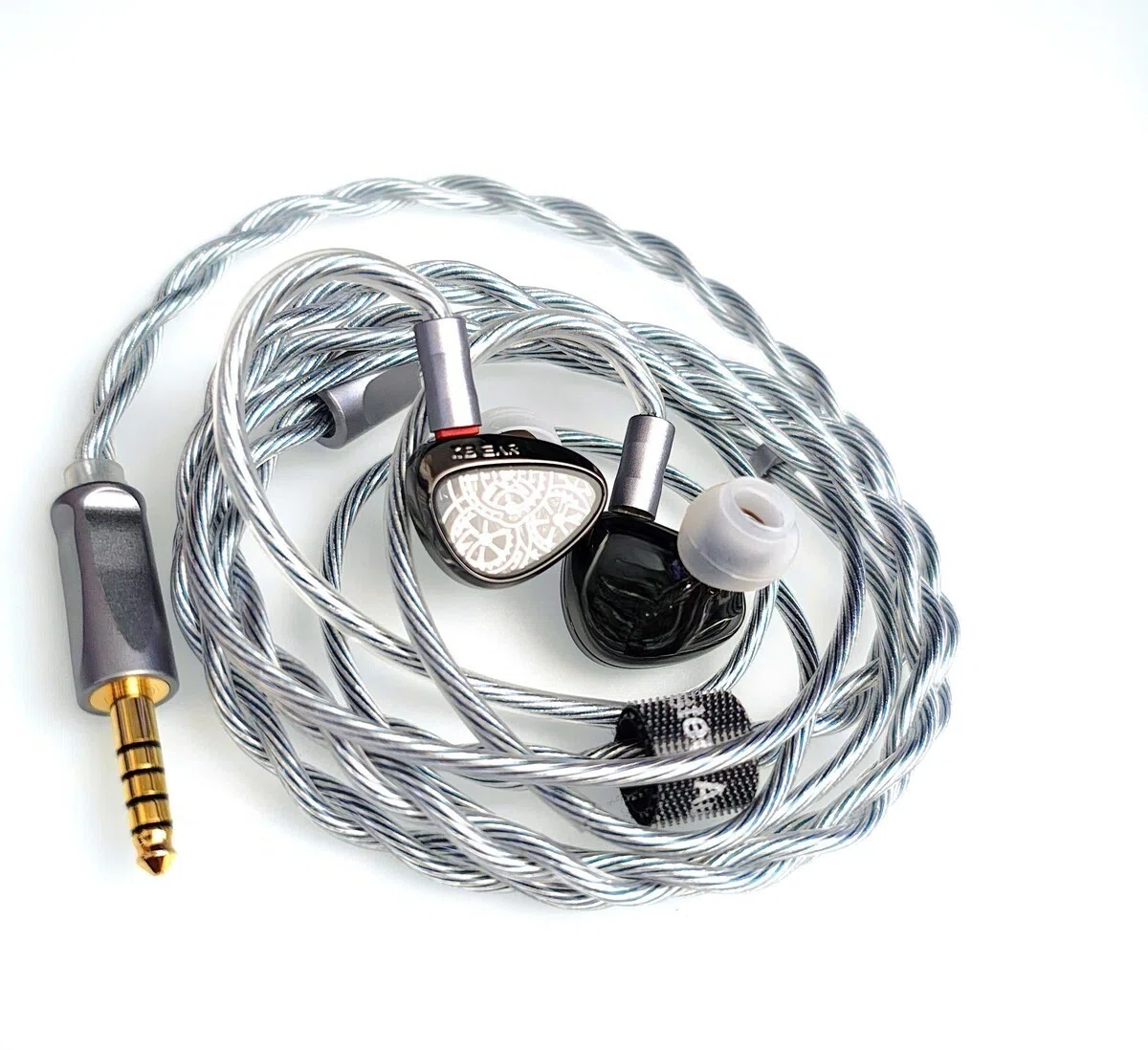 【リケーブル付】KBEAR Tourbillon-X 他 中華イヤホン4本まとめ リケーブル付】KBEAR Tourbillon-X 他 中華イヤホン4本まとめ KBEAR