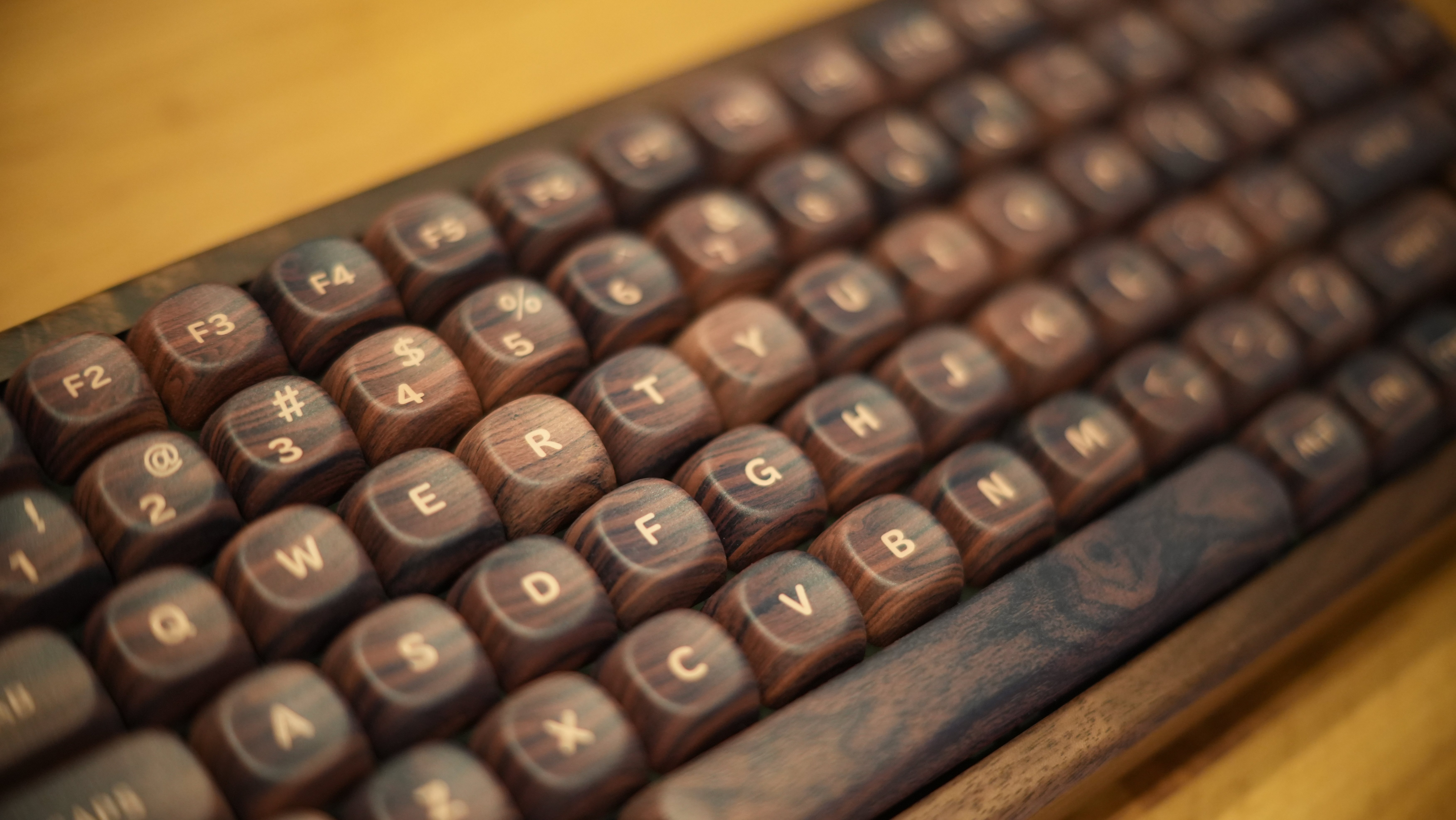 キーボードを質感で遊ぶ①【Womier WD75】｜鳴海シロウ