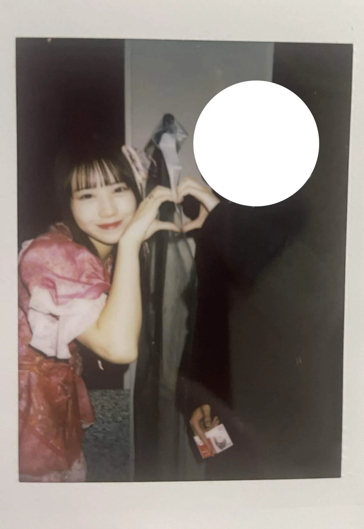 アイドルとチェキ•写真を撮る時のポーズ40選 ペアチェキ編｜ばばっち（idolLAB）