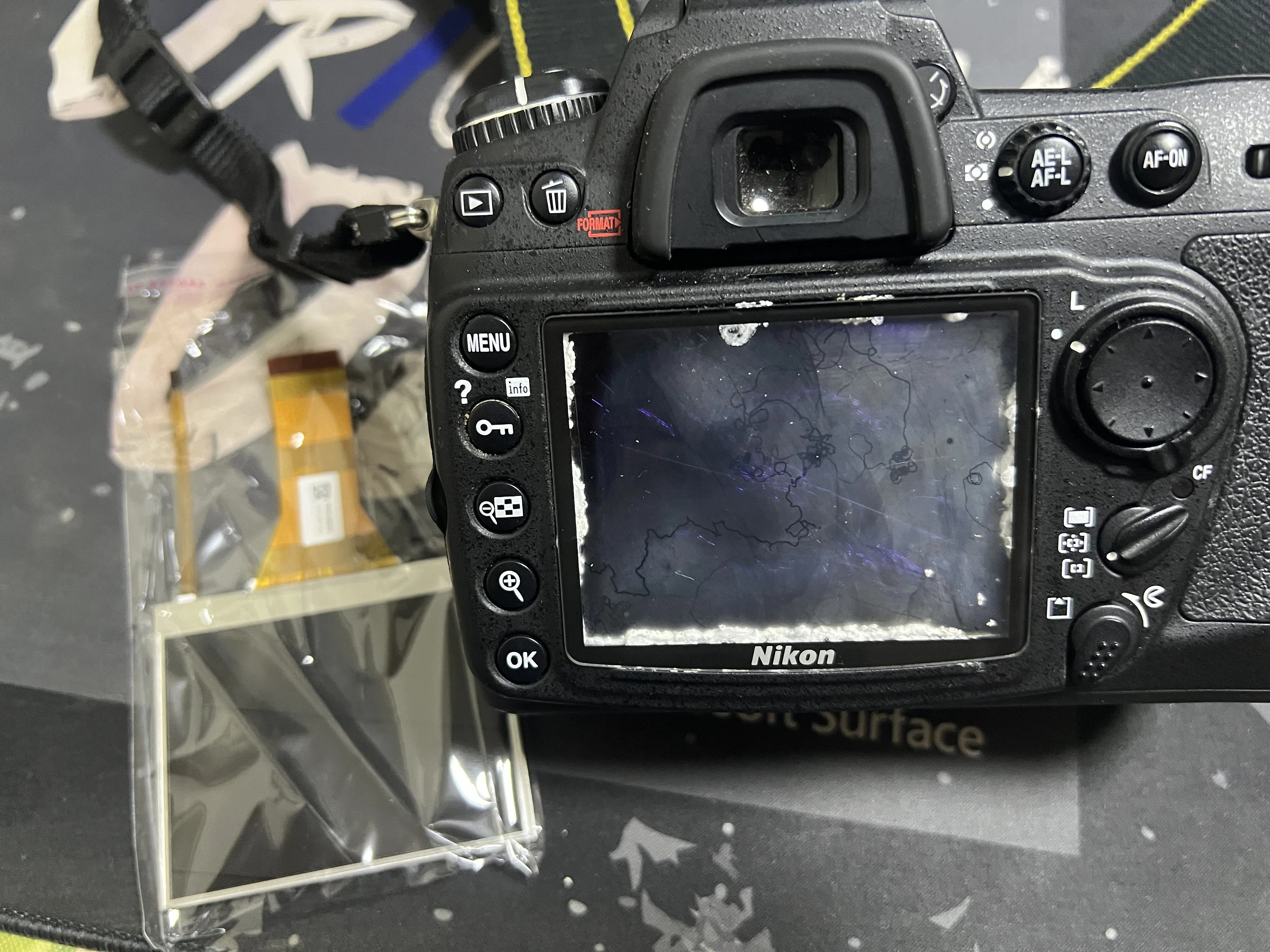 ニコンD300液晶交換｜bits and bobs my hobby