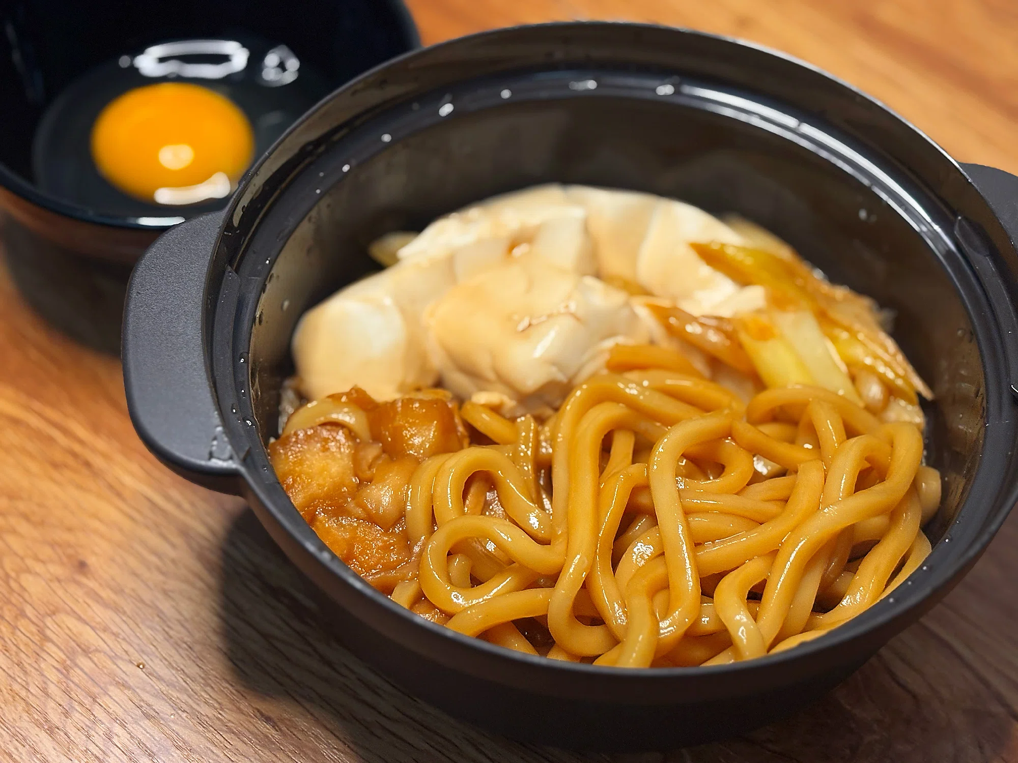 やけくそ】肉なし、レンチン、ズボラすき焼きうどん。｜めしコイズミ