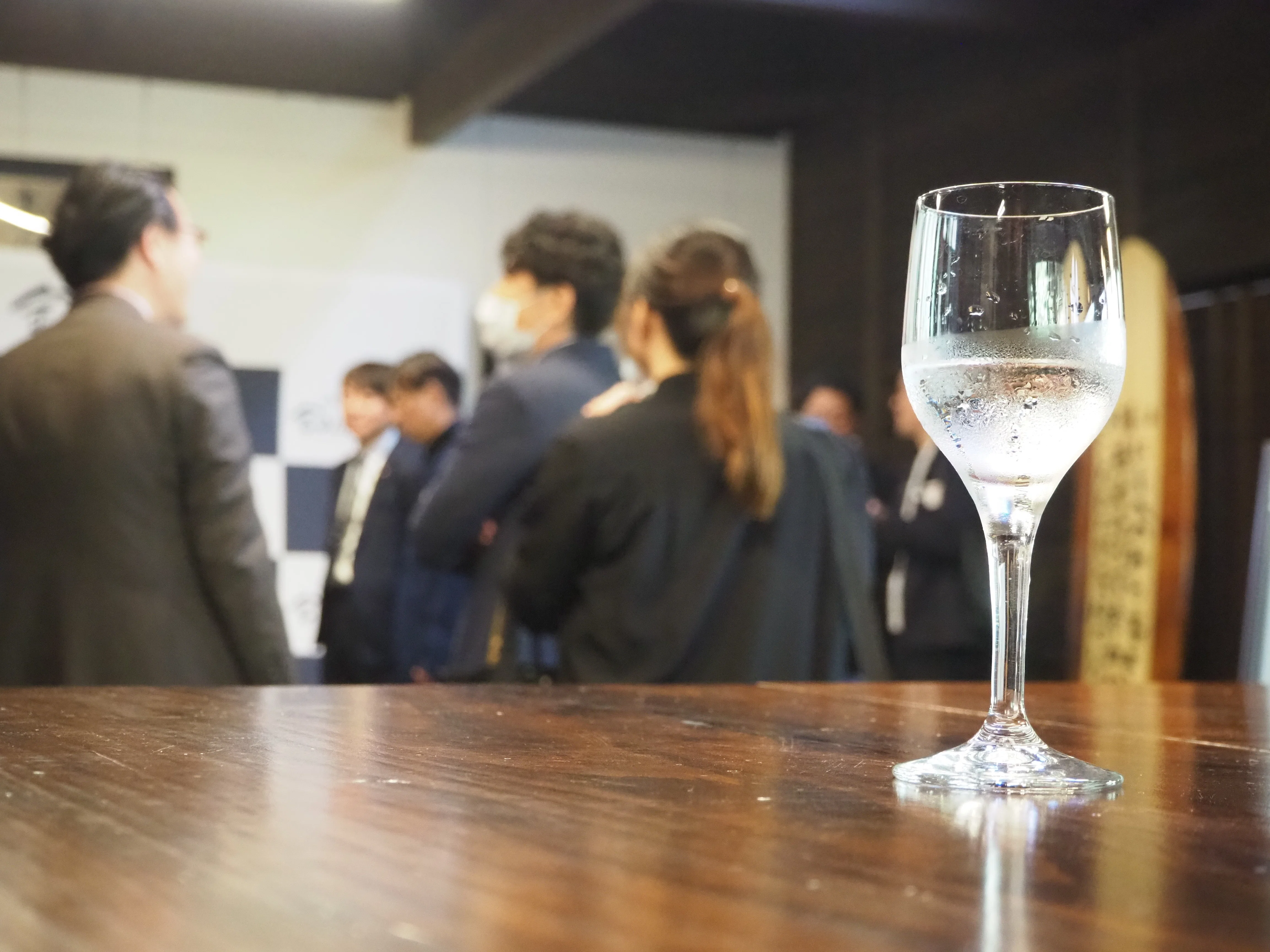 日本の芸術を本格焼酎で味わう。「福金山～神奈川沖浪裏～」の誕生｜濵