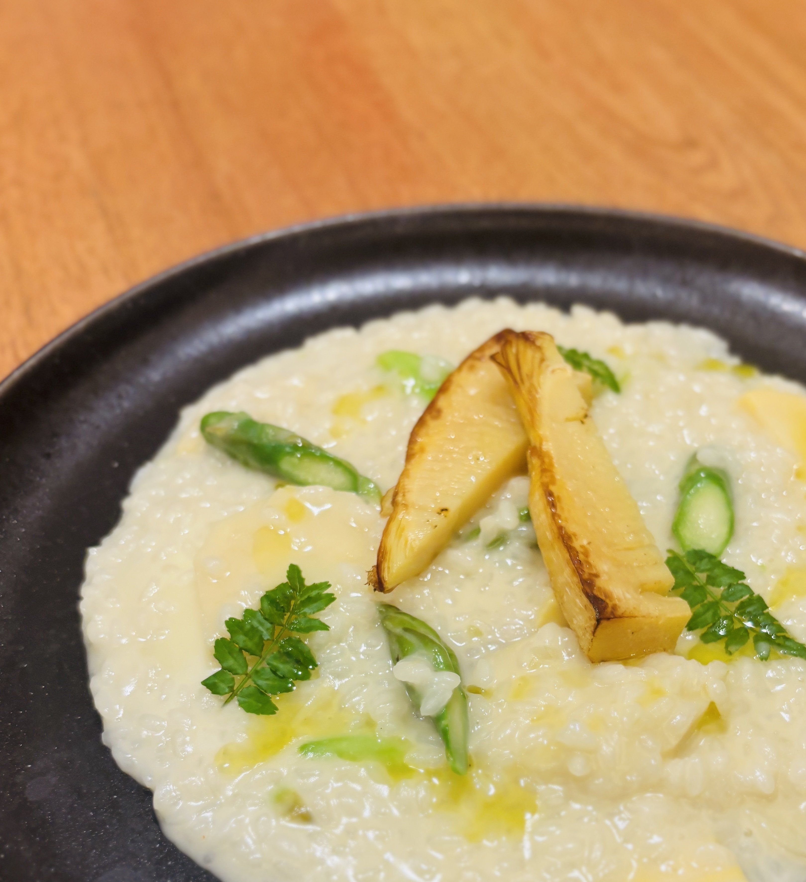 タケノコとアスパラガス、タレッジョチーズのリゾット