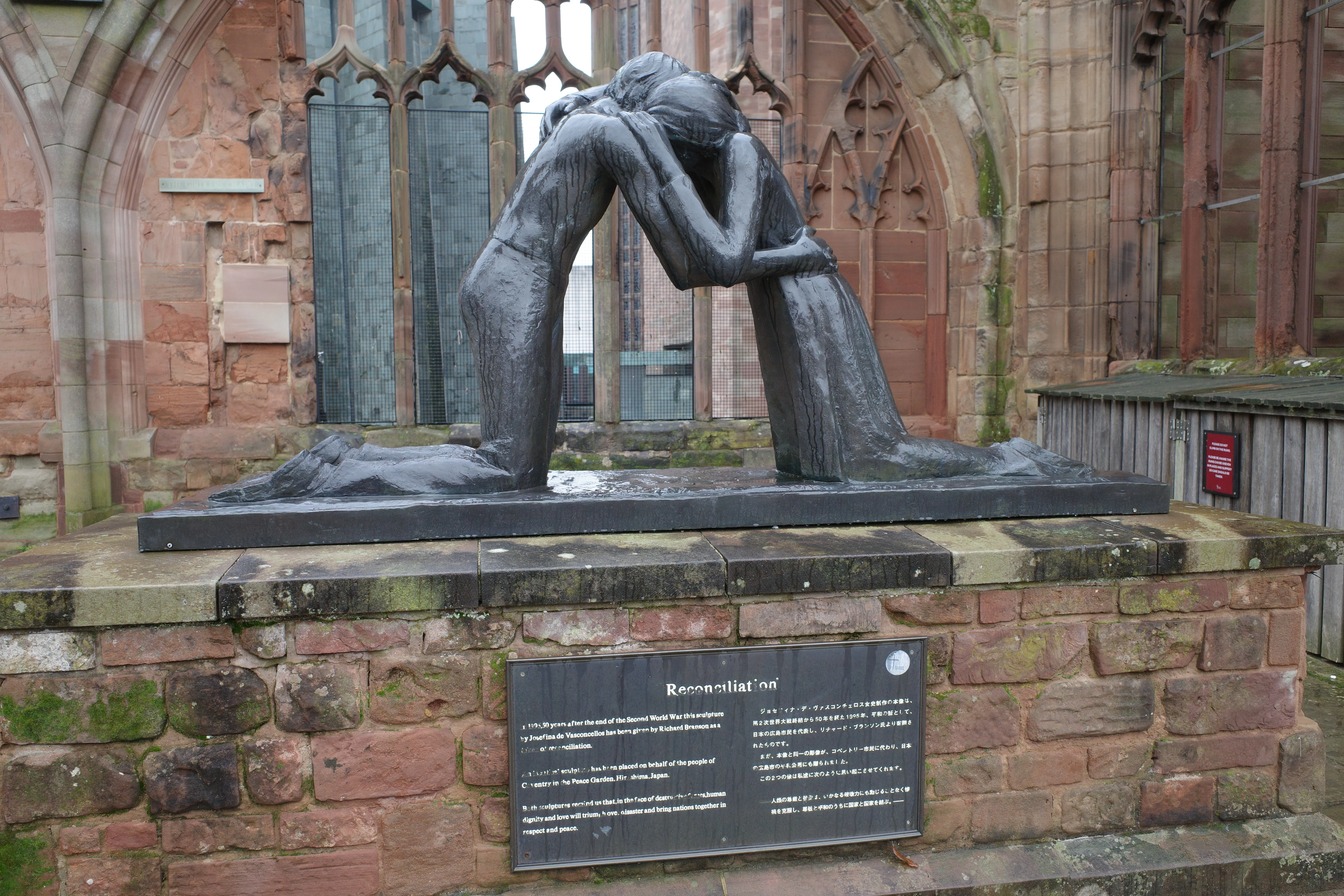 イギリスの大聖堂】コベントリー大聖堂/Coventry Cathedral｜Taku