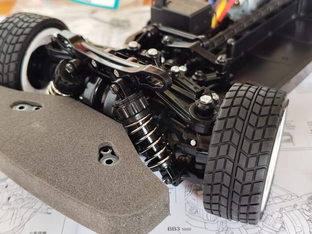ラジコン#3「タミヤ 1/10RC トヨタ セリカ GT-FOUR」メカを組み込め