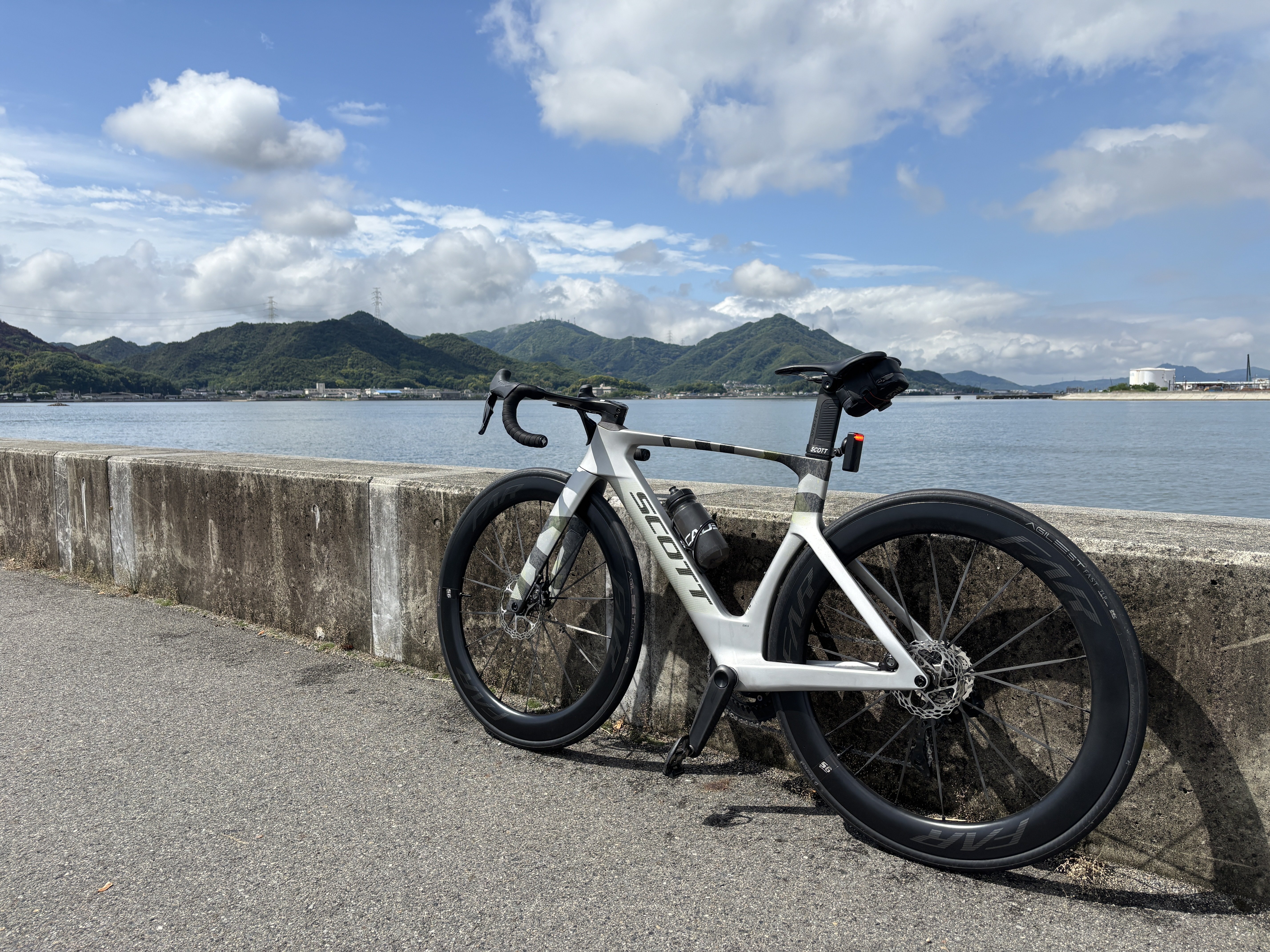 自転車　　買って半年 Missed] I won a bid on a non-repairable junk road bike on Yahoo