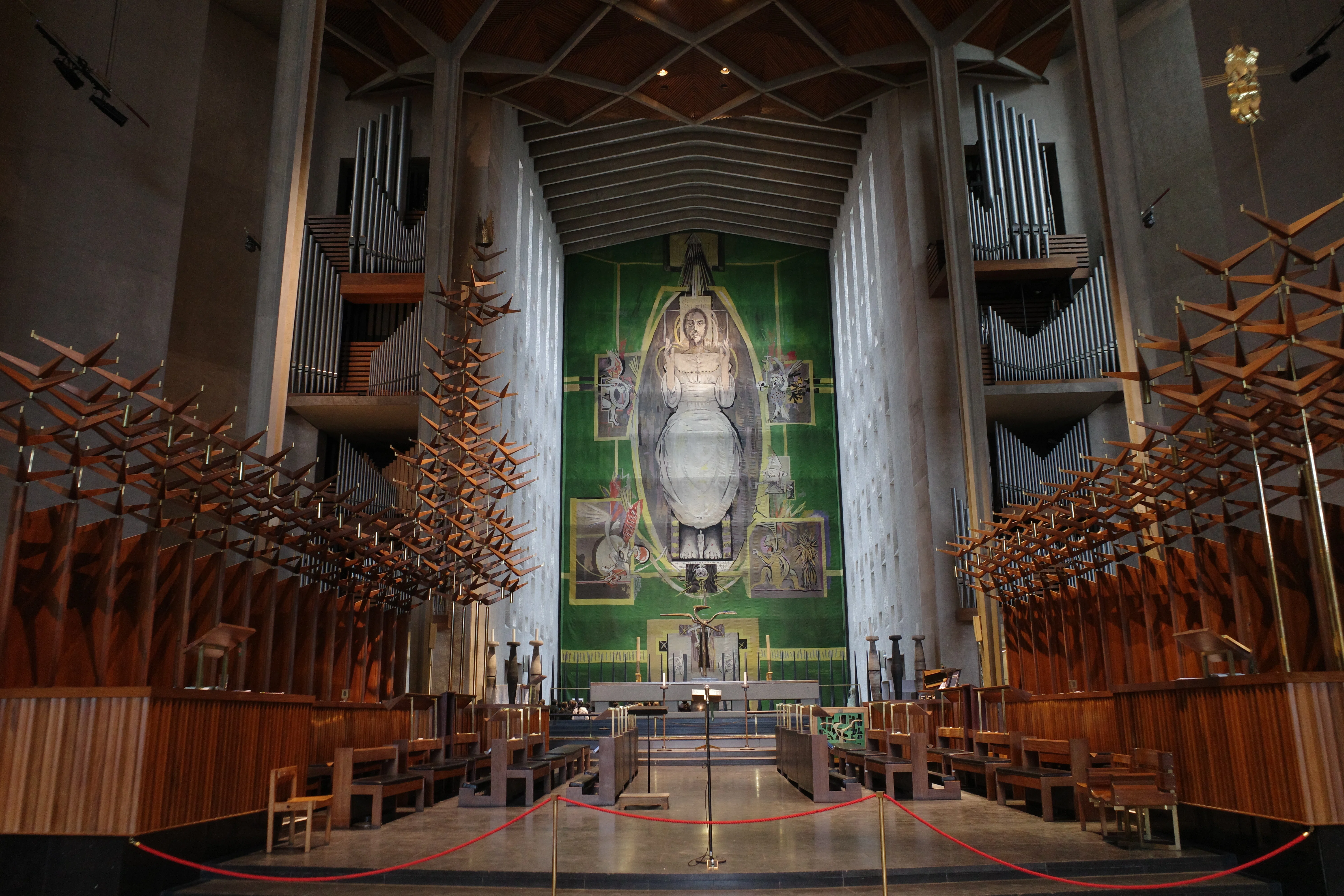 イギリスの大聖堂】コベントリー大聖堂/Coventry Cathedral｜Taku