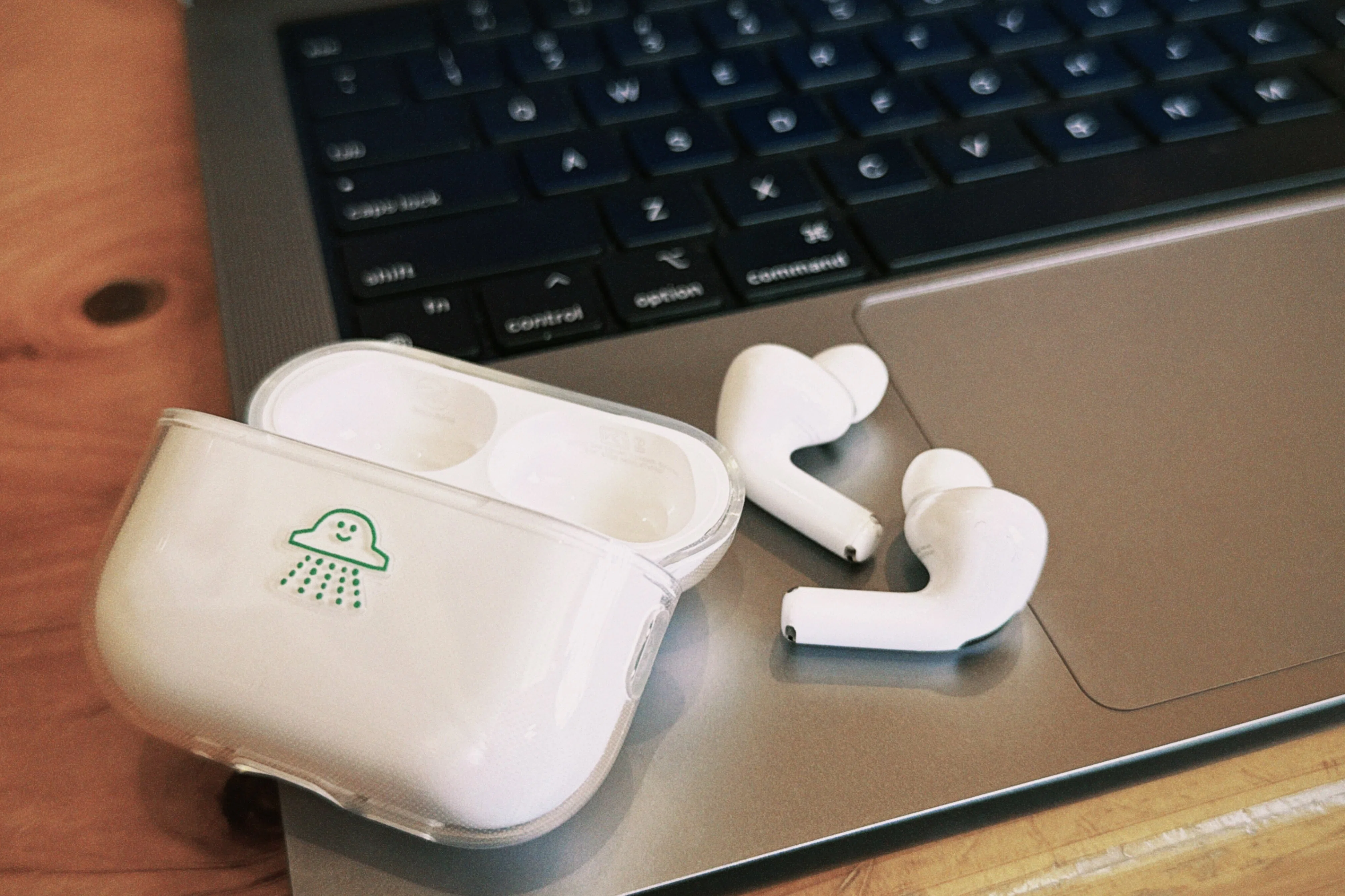 AirPods Pro 3、10日使って気づいたこと｜ろんすた＠変デジ研究所