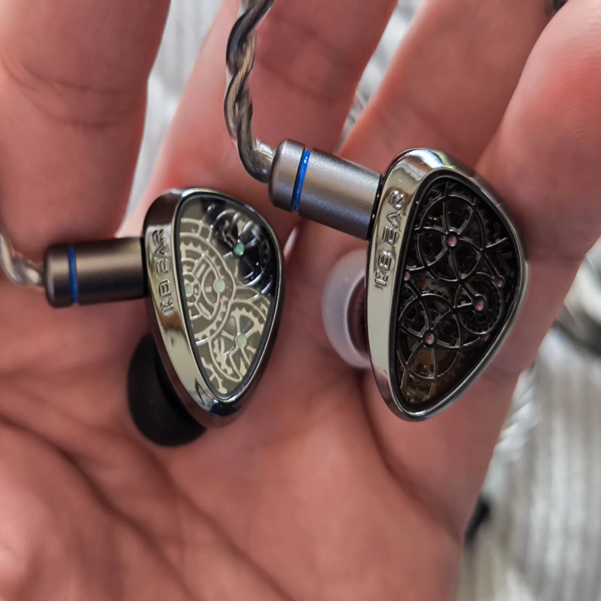 KBEAR TB-X (Tourbillon-X) レビュー：中音域の厚みと一体感を楽しむ