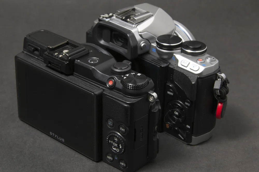 OLYMPUS e-m10mark2 マイクロフォーサーズ マイクロフォーサーズの本命か？オリンパス『OM-D E-M10 Mark II』機能