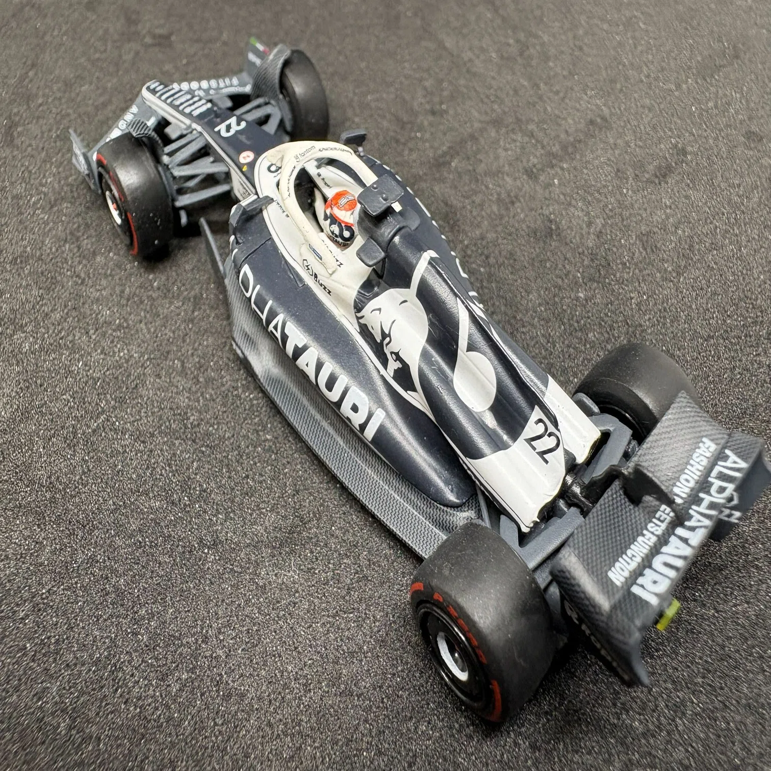 MINI GT 1/64 アルファタウリ F1 AT03 2022 #22 アブダビグランプリ 