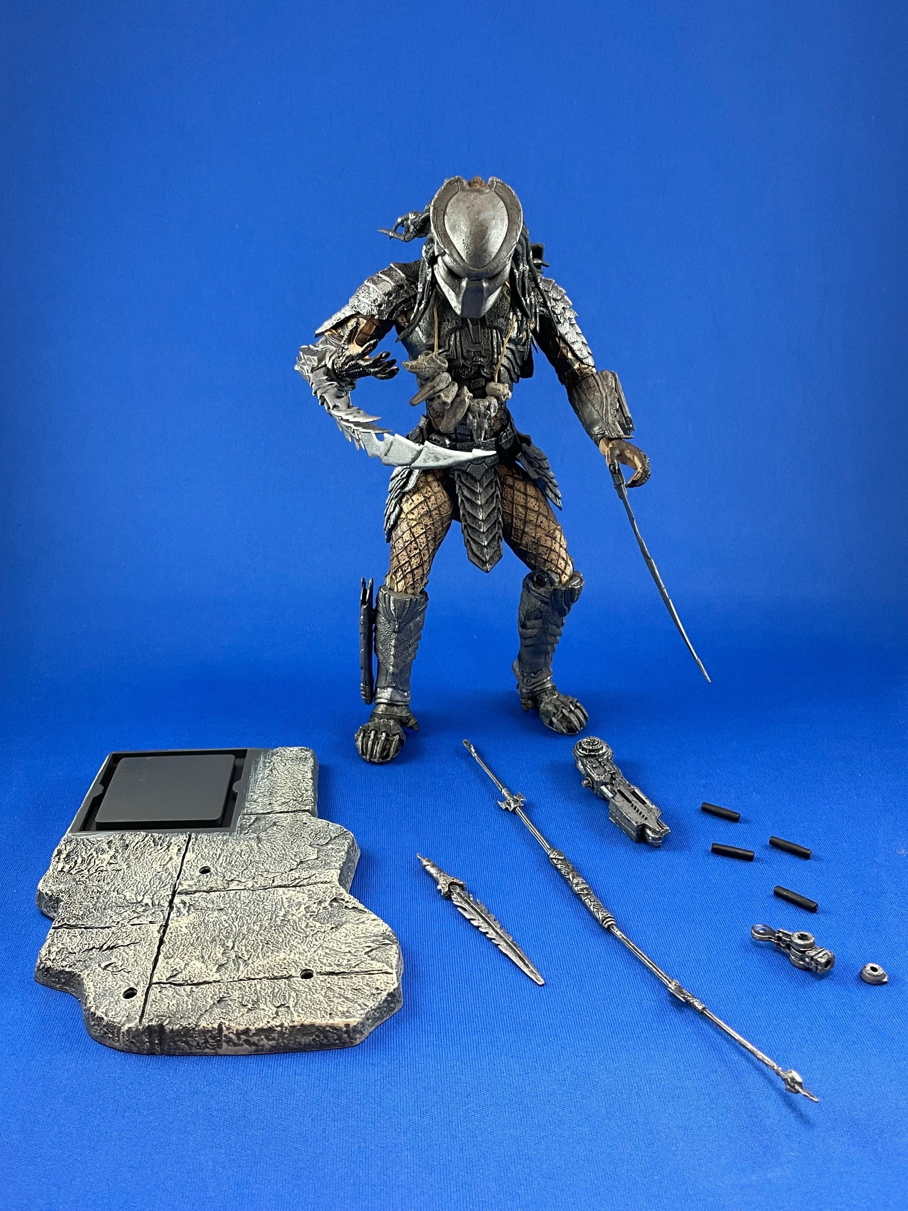 NECAだけじゃない！7インチのプレデター】McFarlane Toys AVP 