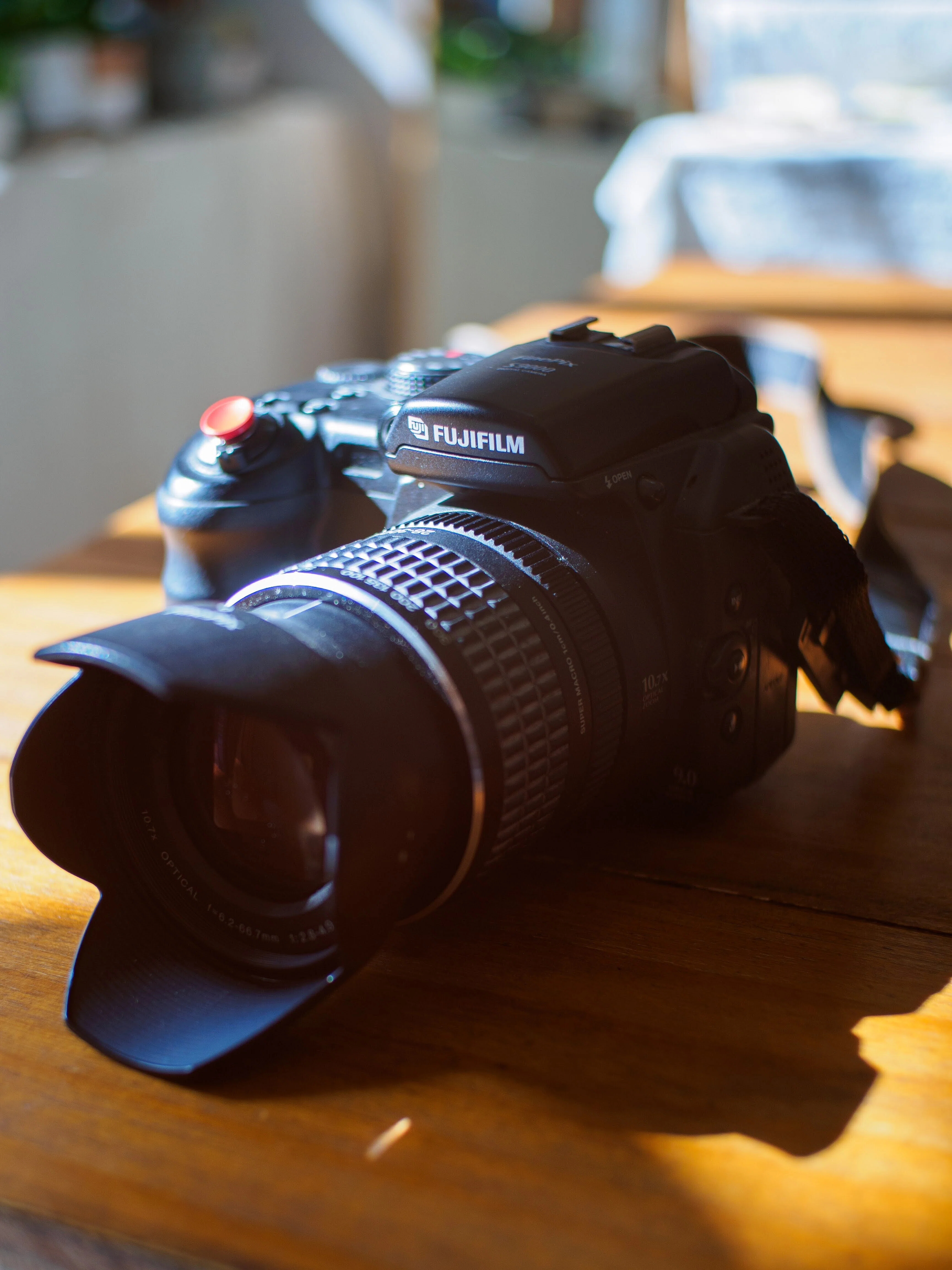 FUJIFILM FinePix S9000｜キョウスケ