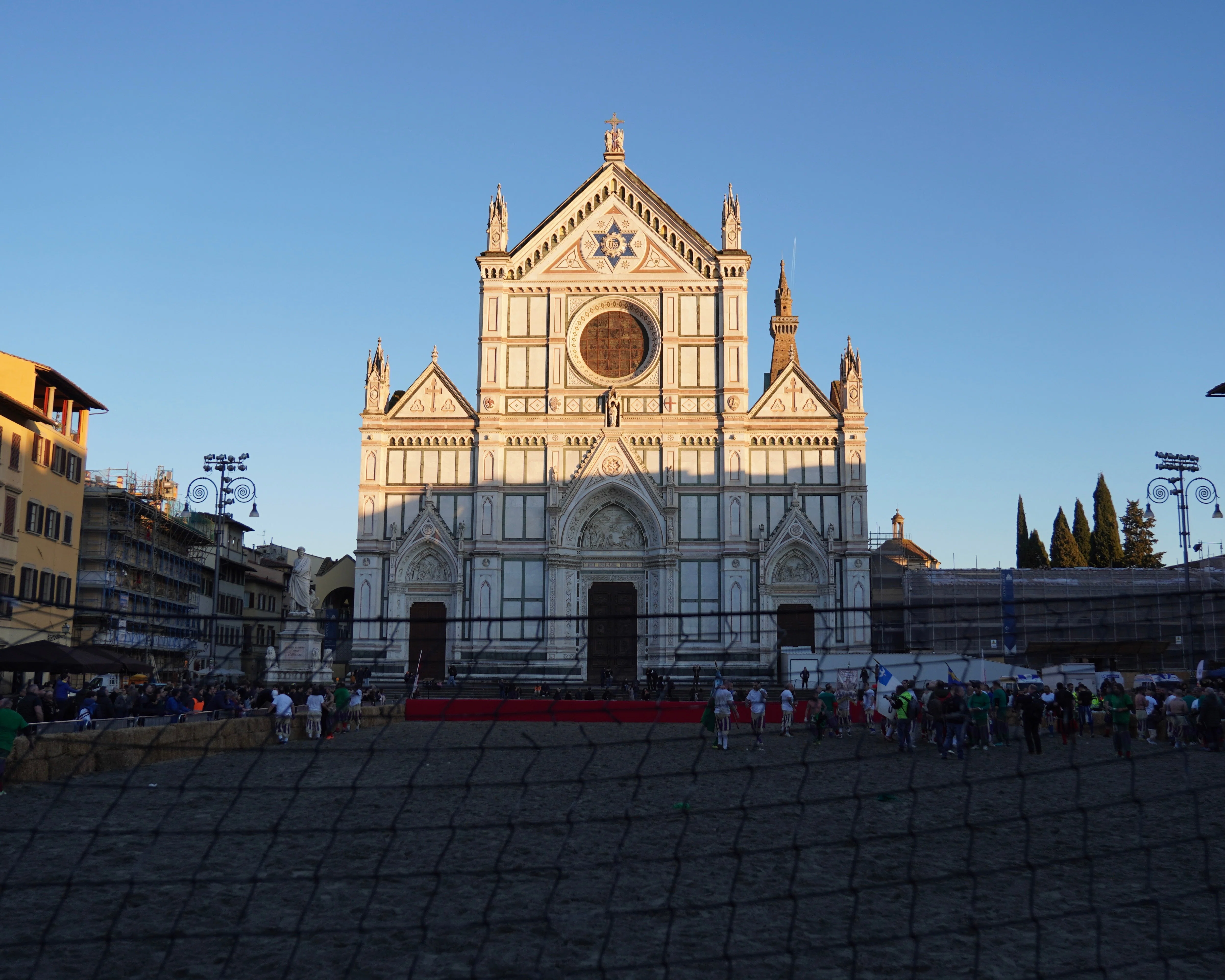 サンタ・クローチェ地区の多層的な風景｜Tetsuya in Firenze