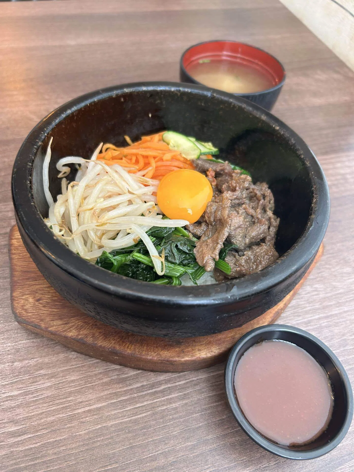 藤🪻とトマト🍅とビビンバと🇰🇷」春爛漫のノッティングヒル