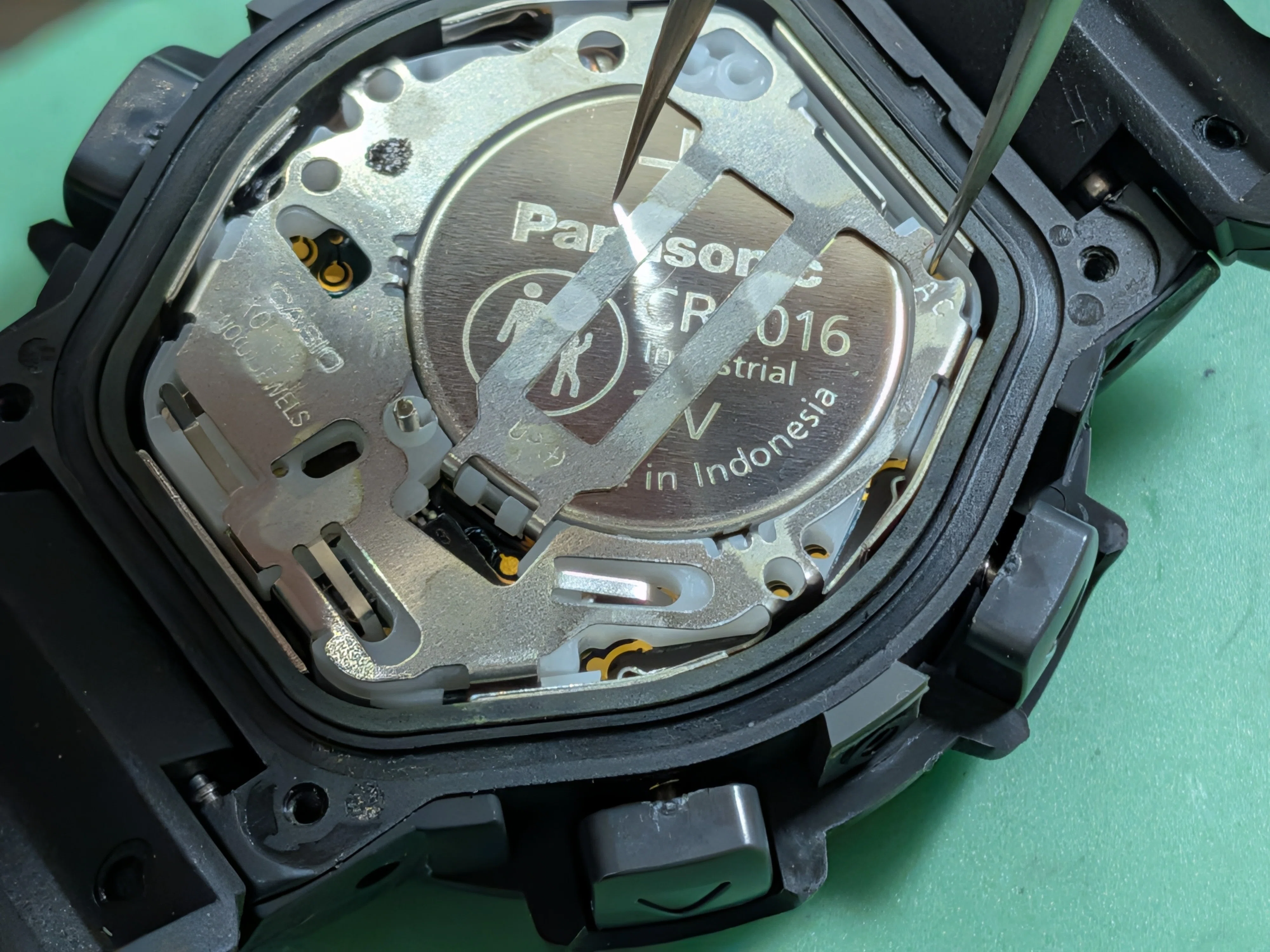 CASIO】G‐SHOCK 電池交換｜富屋時計店