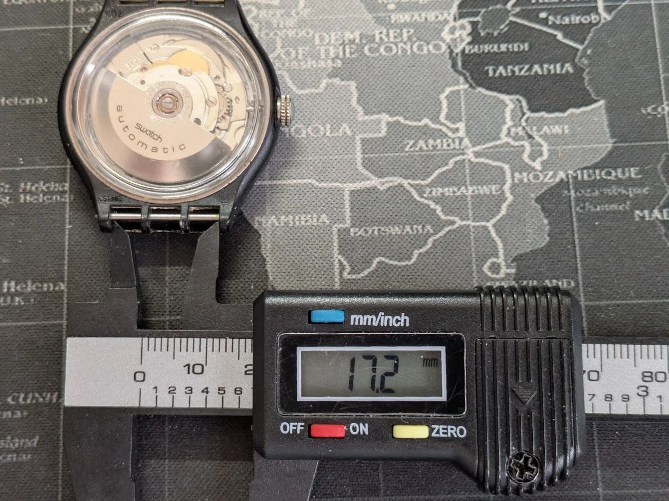 No.454 | Swatch | SAB106 | お色直しで見違える時計｜とある猫好き