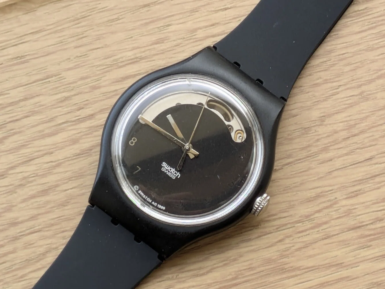 No.454 | Swatch | SAB106 | お色直しで見違える時計｜とある猫好き
