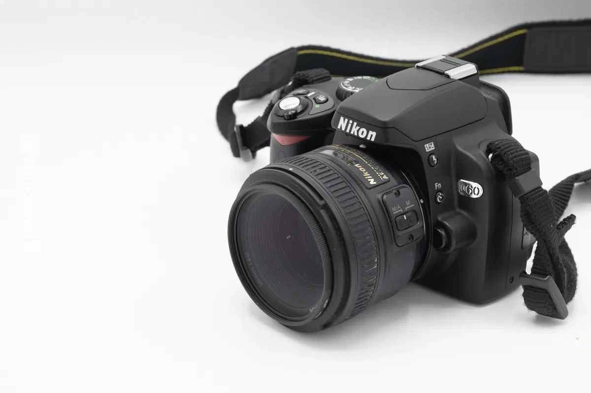古いのに、なんだか惹かれる。Nikon D60を買って分かった魅力