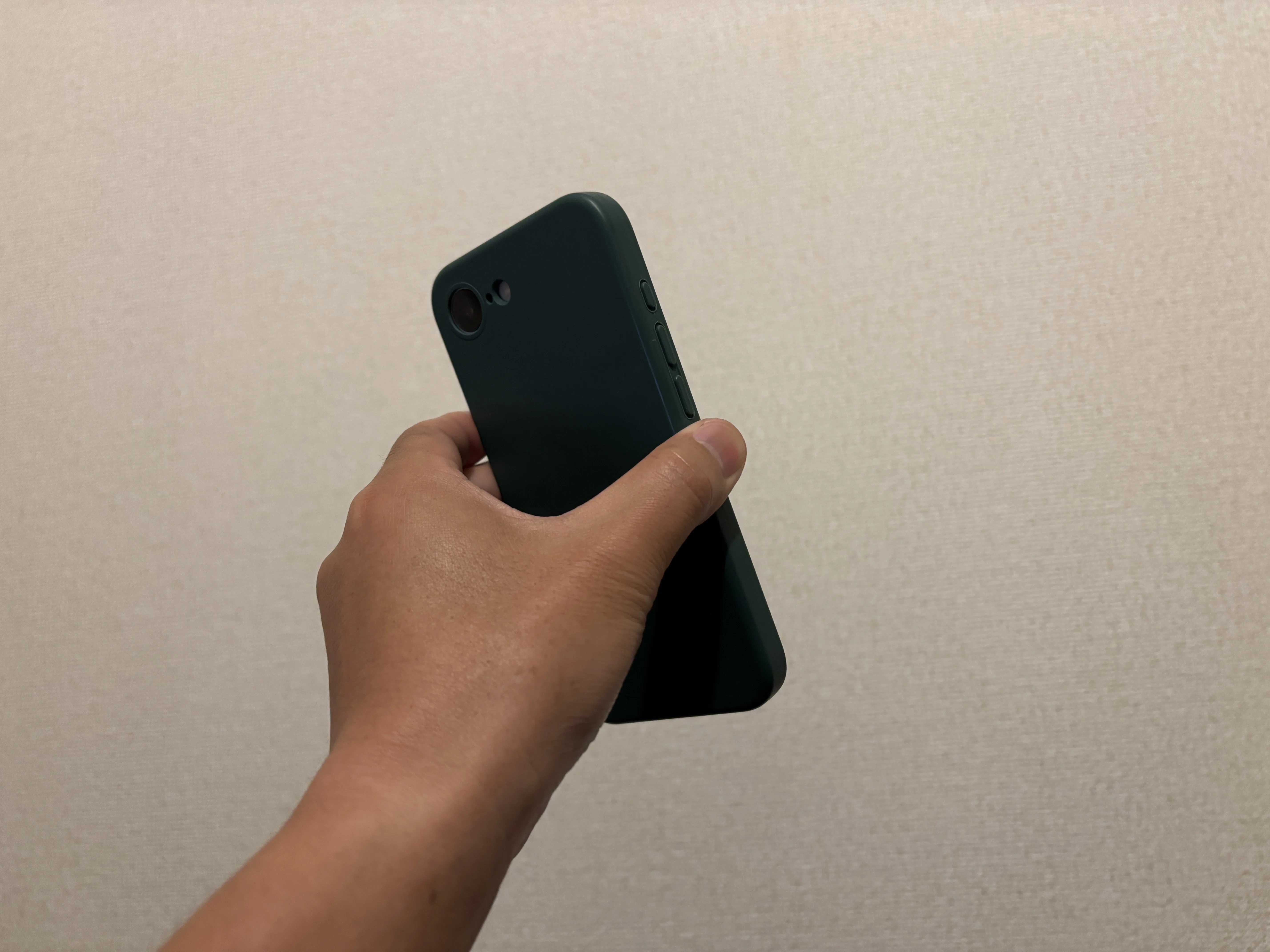 iPhone17eを1ヶ月使用した感想レビューと購入理由｜久保直之