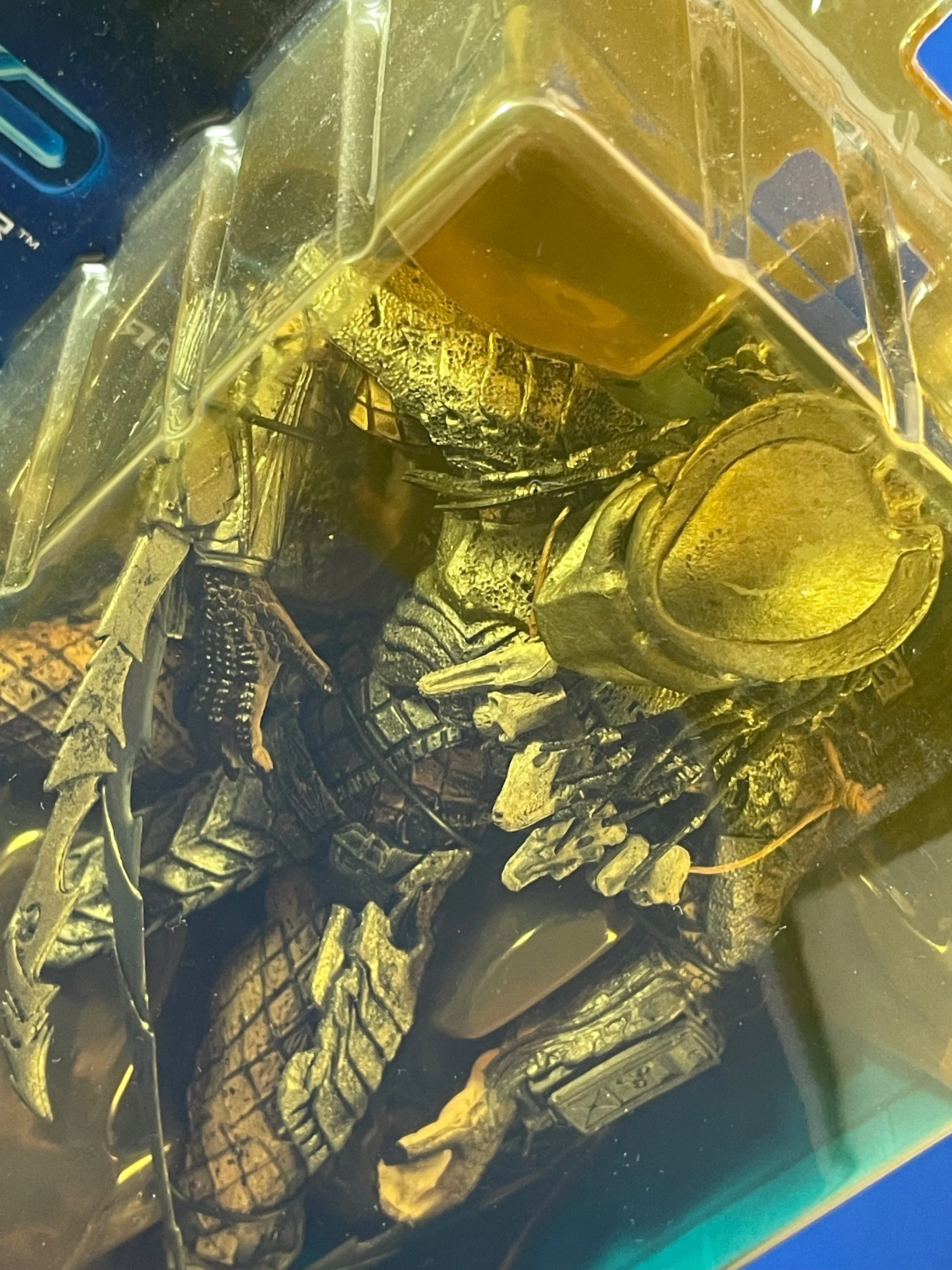 NECAだけじゃない！7インチのプレデター】McFarlane Toys AVP 