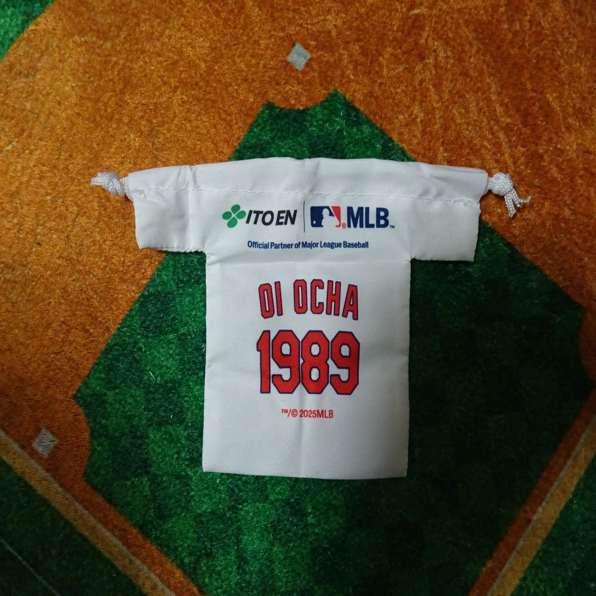 Boston Red Soxのグッズを日本で買って、Bostonに向かうのはどうかな 