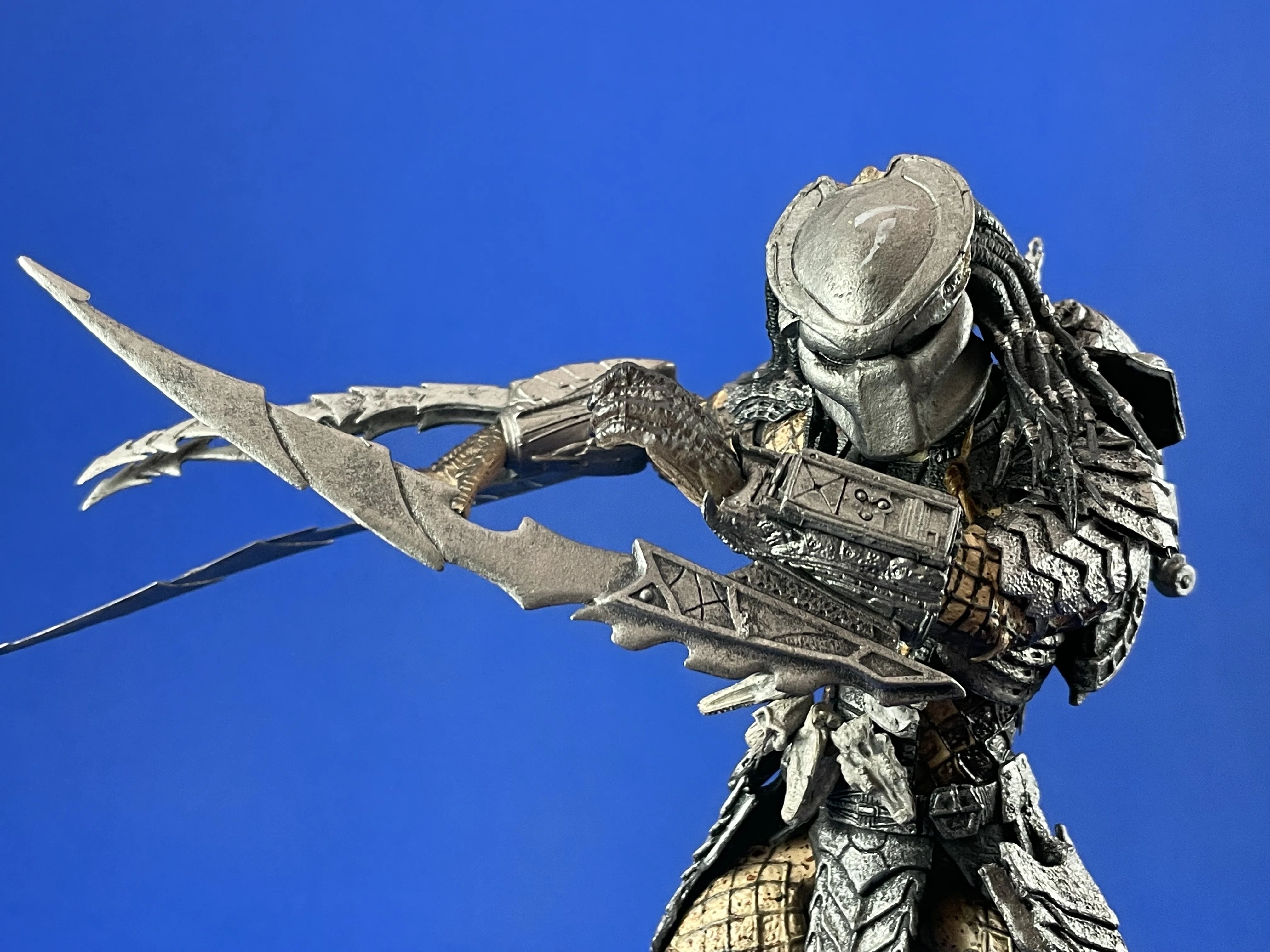 NECAだけじゃない！7インチのプレデター】McFarlane Toys AVP 
