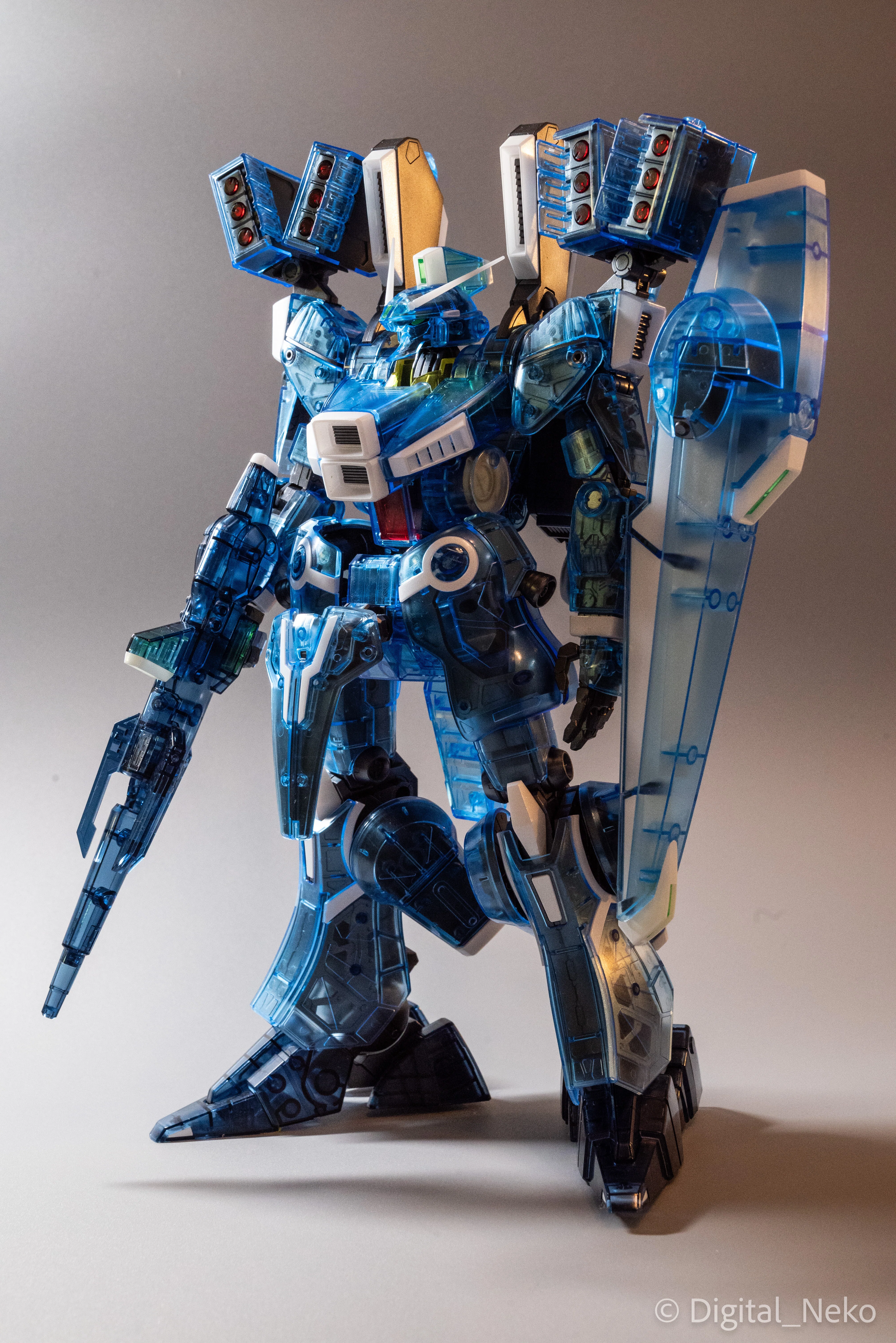 合格証書とガンダムMk-Ⅴ— 基本情報技術者試験の日の記録｜けえる