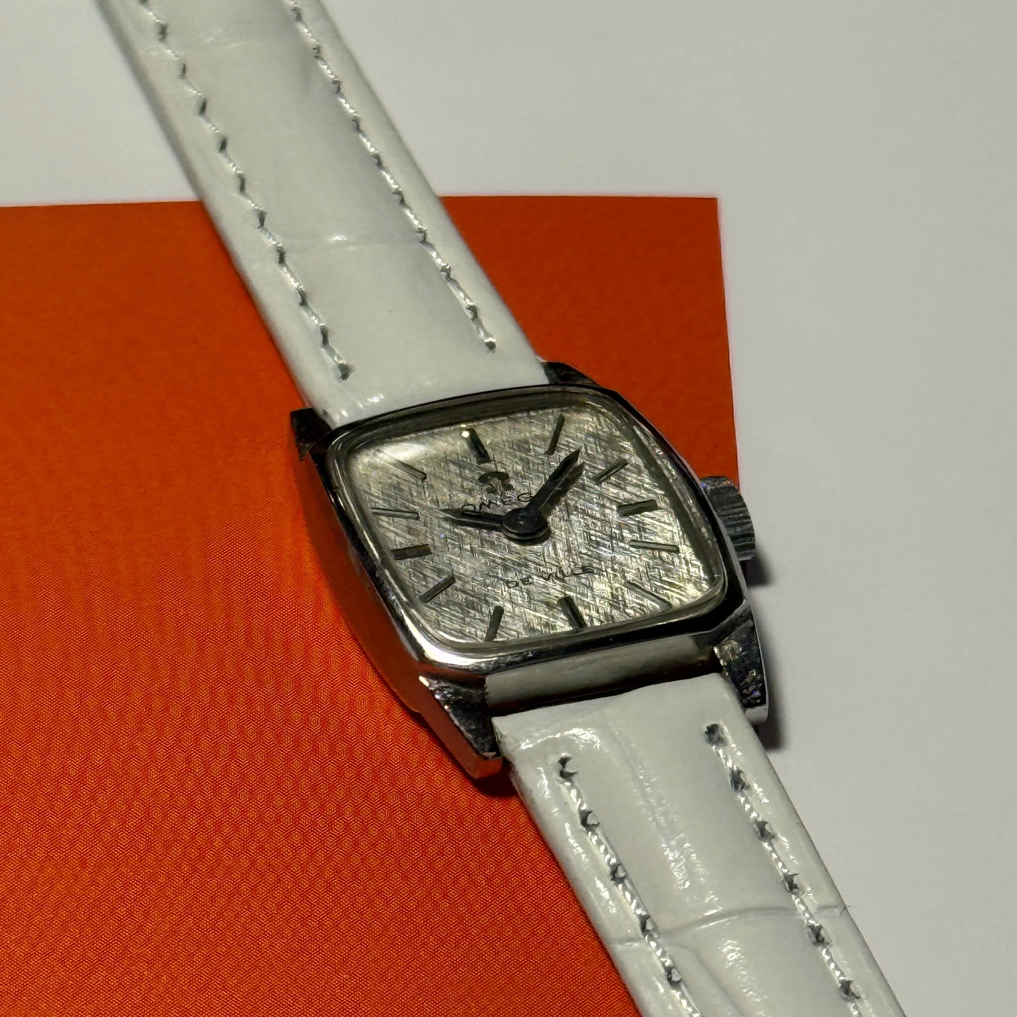 No. 284 Expressive Vintage Omega｜kkclub