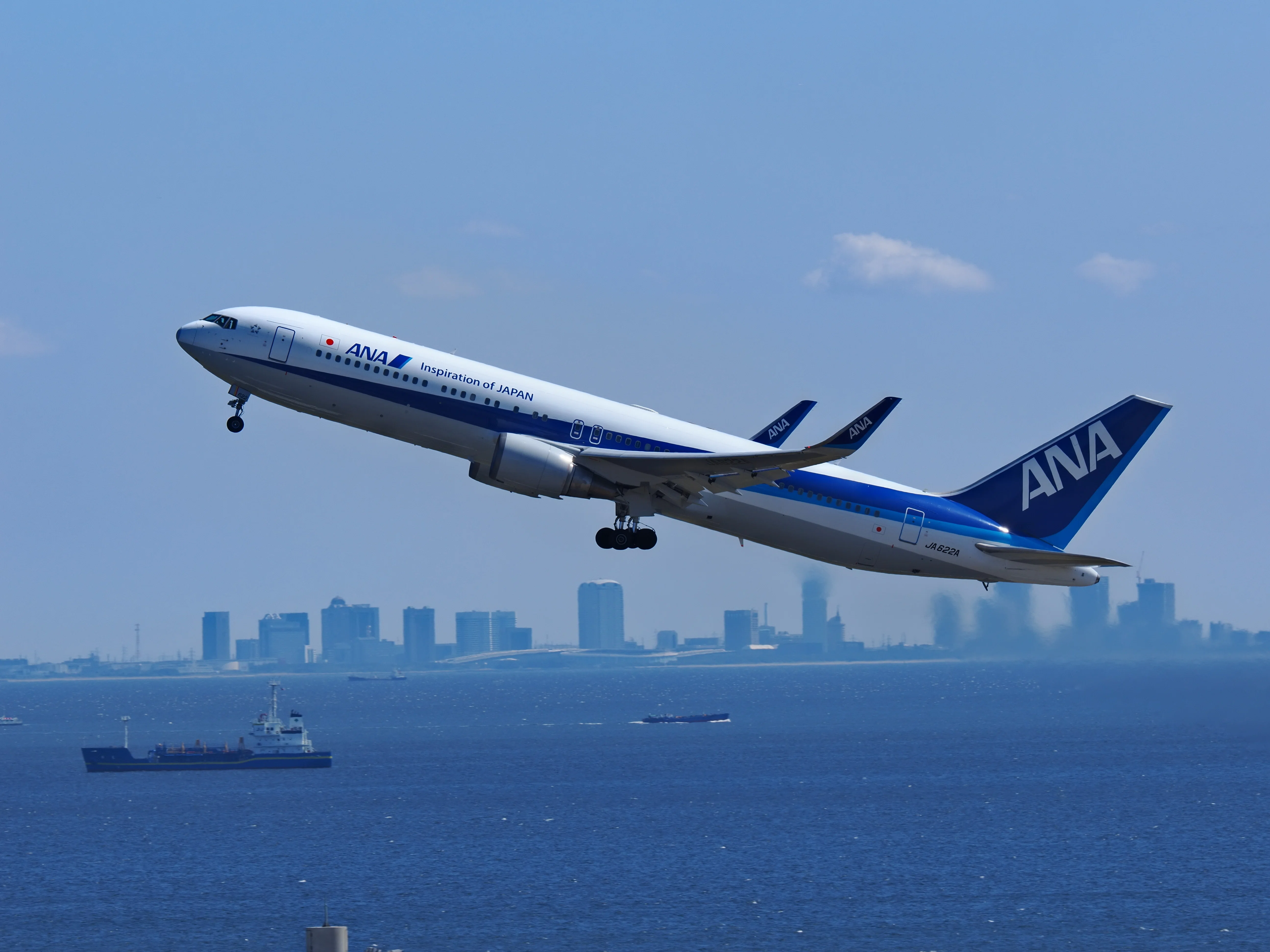 空の肖像 飛行機は“生き物”――56年目の新たな挑戦。青木勝写真展「JET SONG Ⅱ