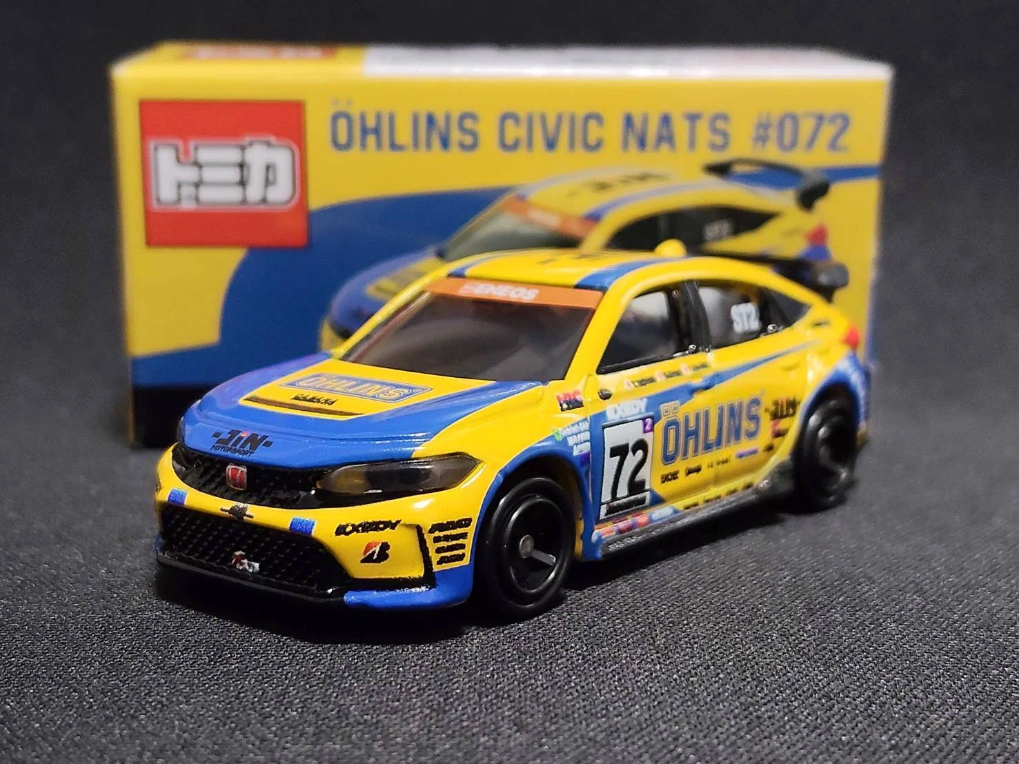 サポルト特注トミカ『ドライビングマジック×日本自動車大学校』OHLINS