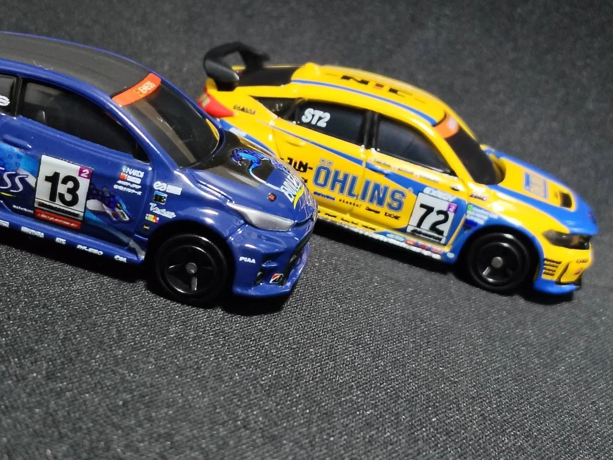 サポルト特注トミカ『ドライビングマジック×日本自動車大学校』OHLINS 