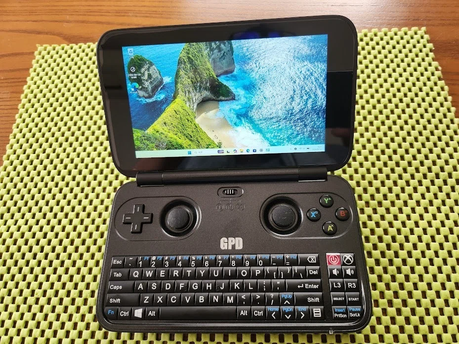 初代 GPD WIN ポータブルゲーミングPC UMPC ノートPC 変態パソコンシリーズ第3弾～GPD Win実機レビュー＆Windows11化計画