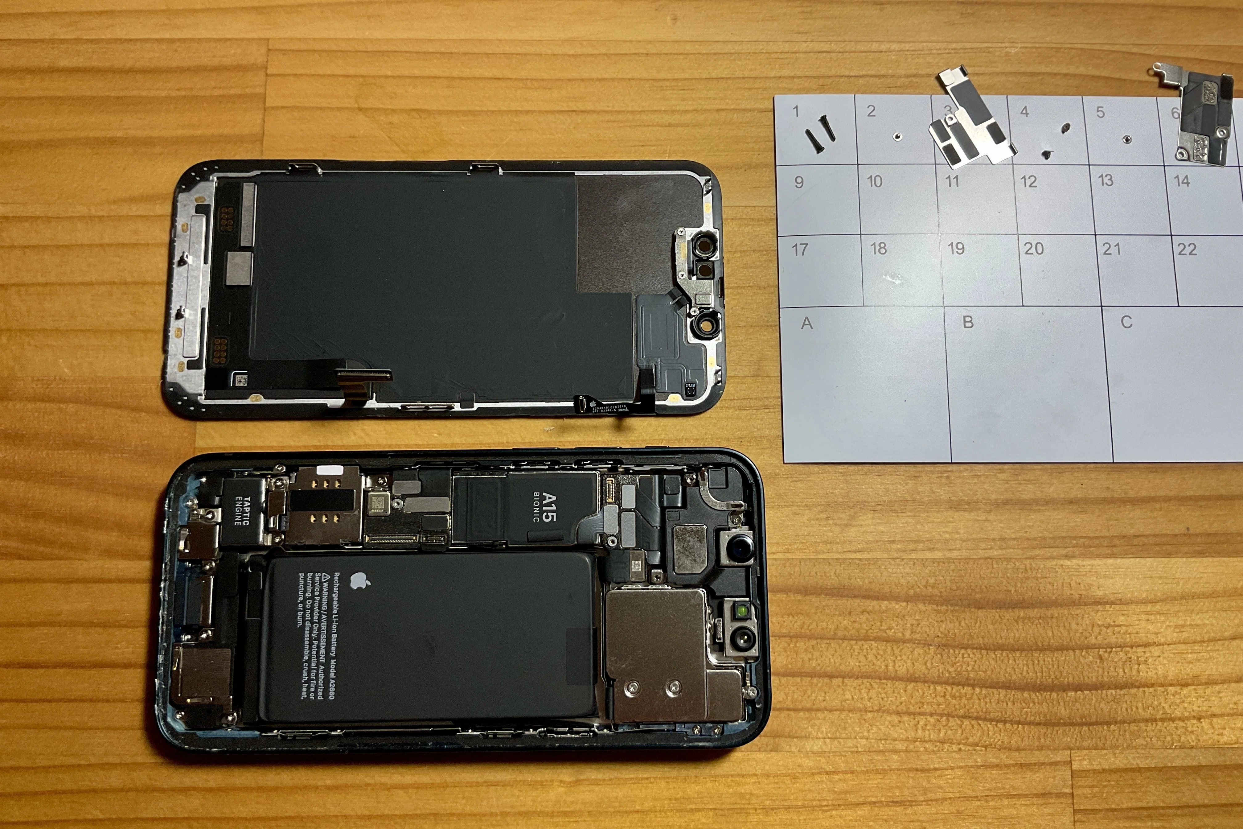 iPhoneの画面と電池交換してみた｜かぼちゃかべ