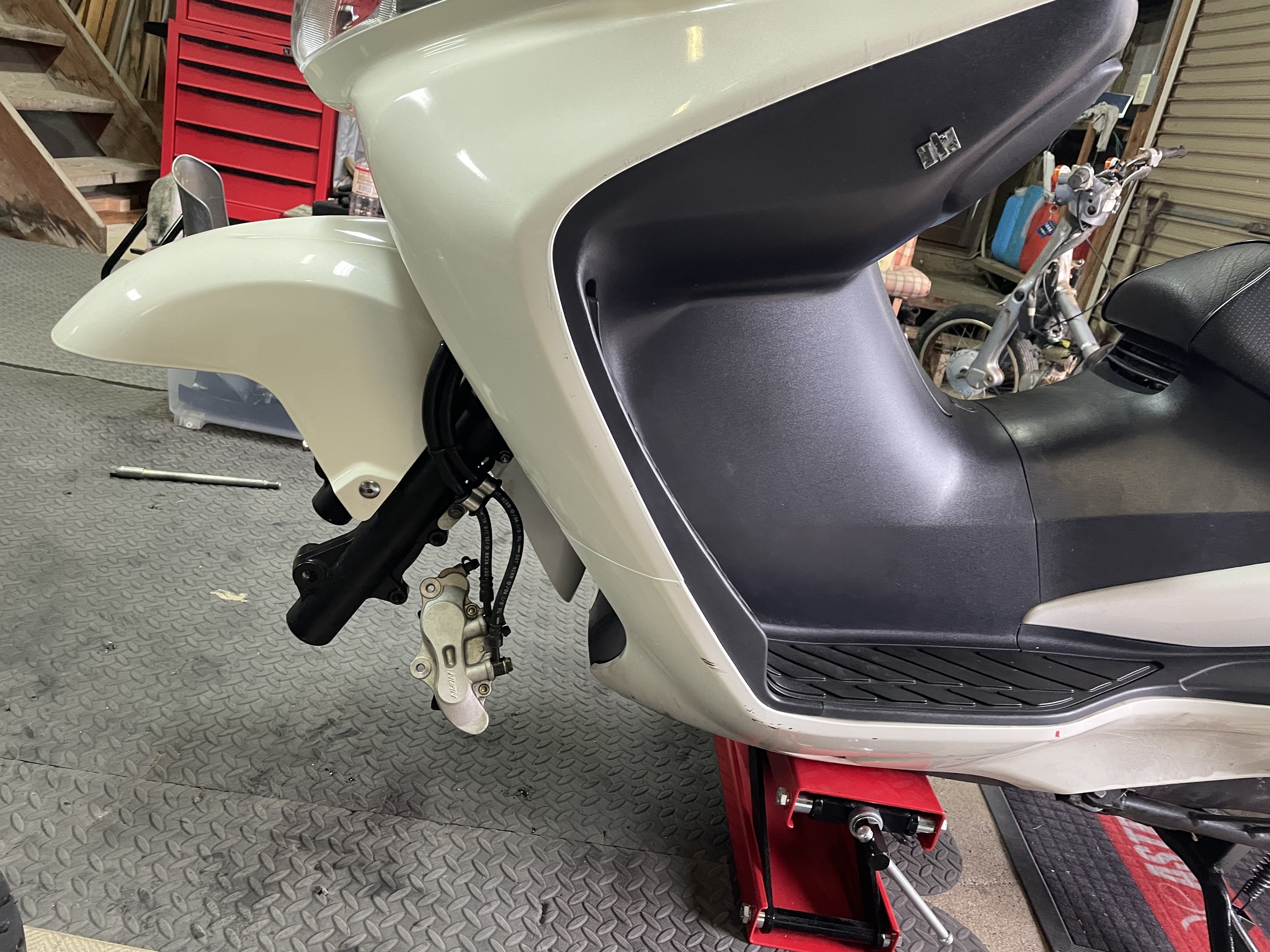 ☆スカイウェーブ250.CJ43A型☆プラグ・エレメント・ブレーキフルードなど交換して快調ですよ^_^☆ビッグスクーター☆ バイク編】バイクを楽しむ人生 その1【1台目SUZUKI スカイウェーブ250