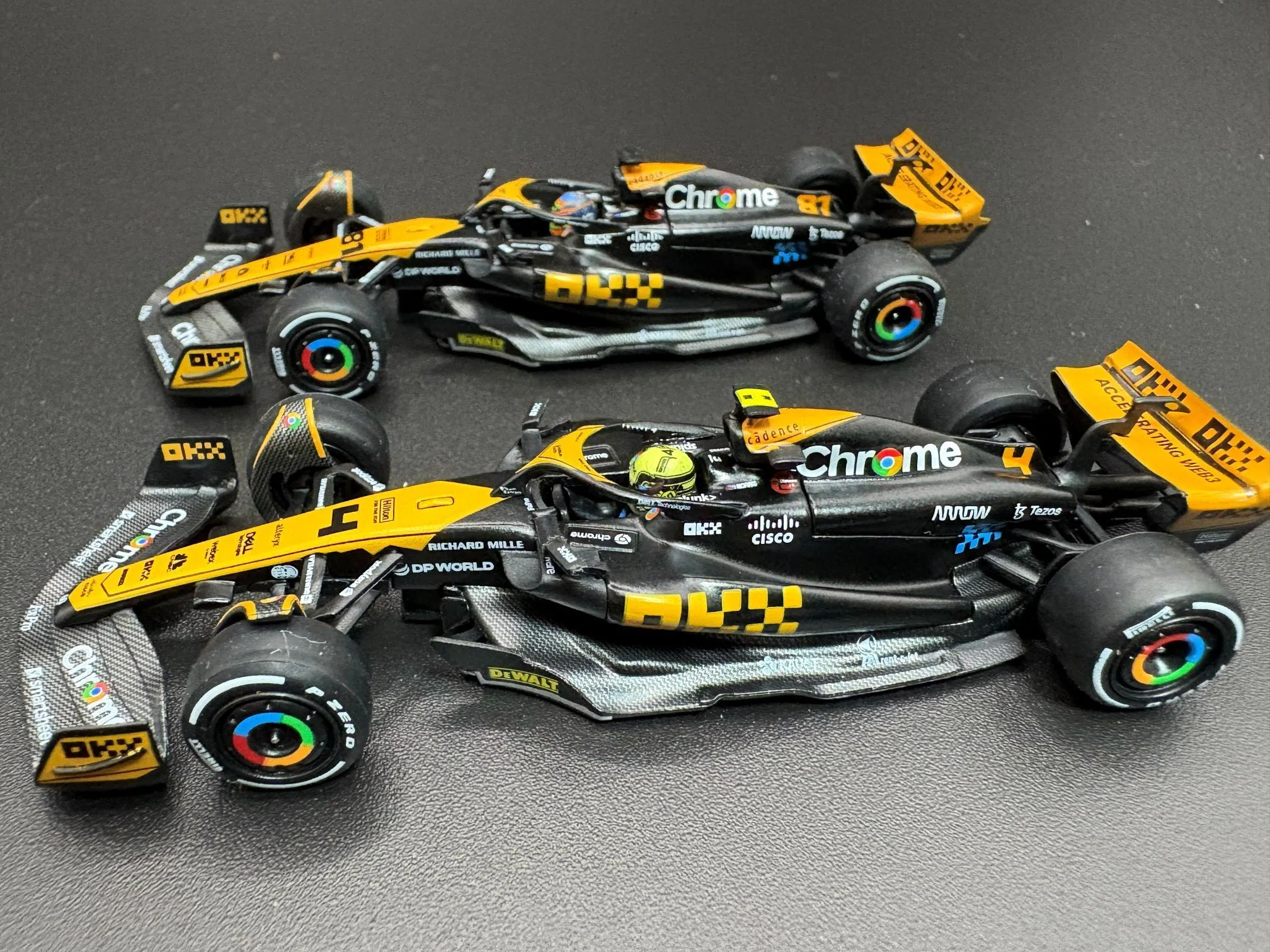 MINI-GT 1/64 マクラーレン F1 MCL60 2023 2位入賞車 #4 日本