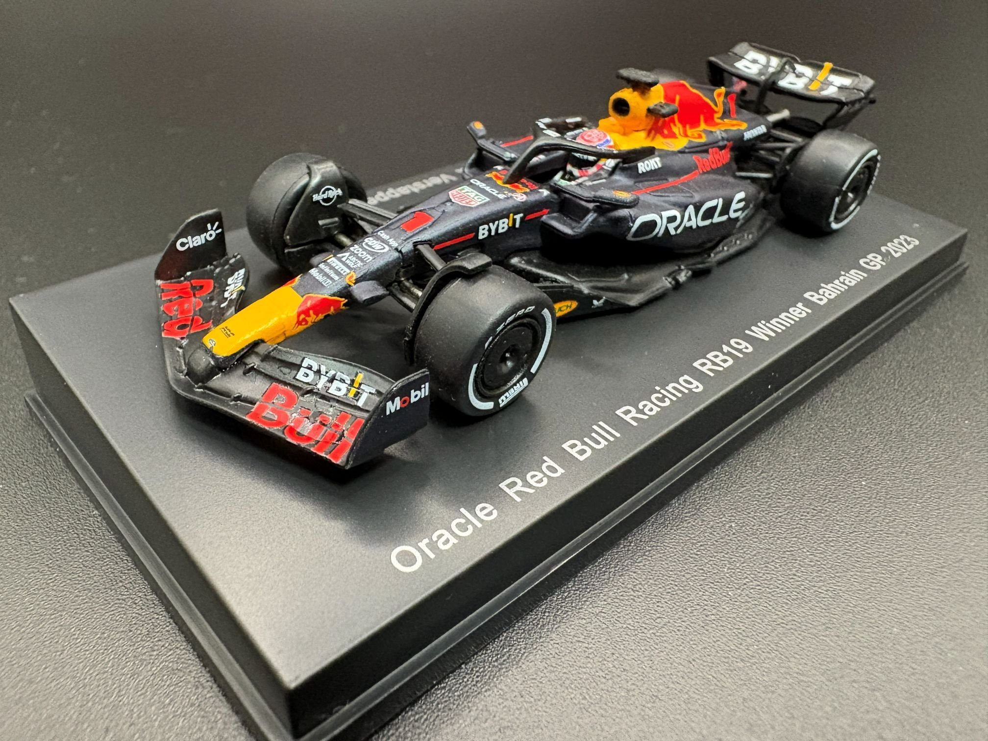 スパーク 1/64 オラクル レッドブル・レーシング 2023 RB19 #1