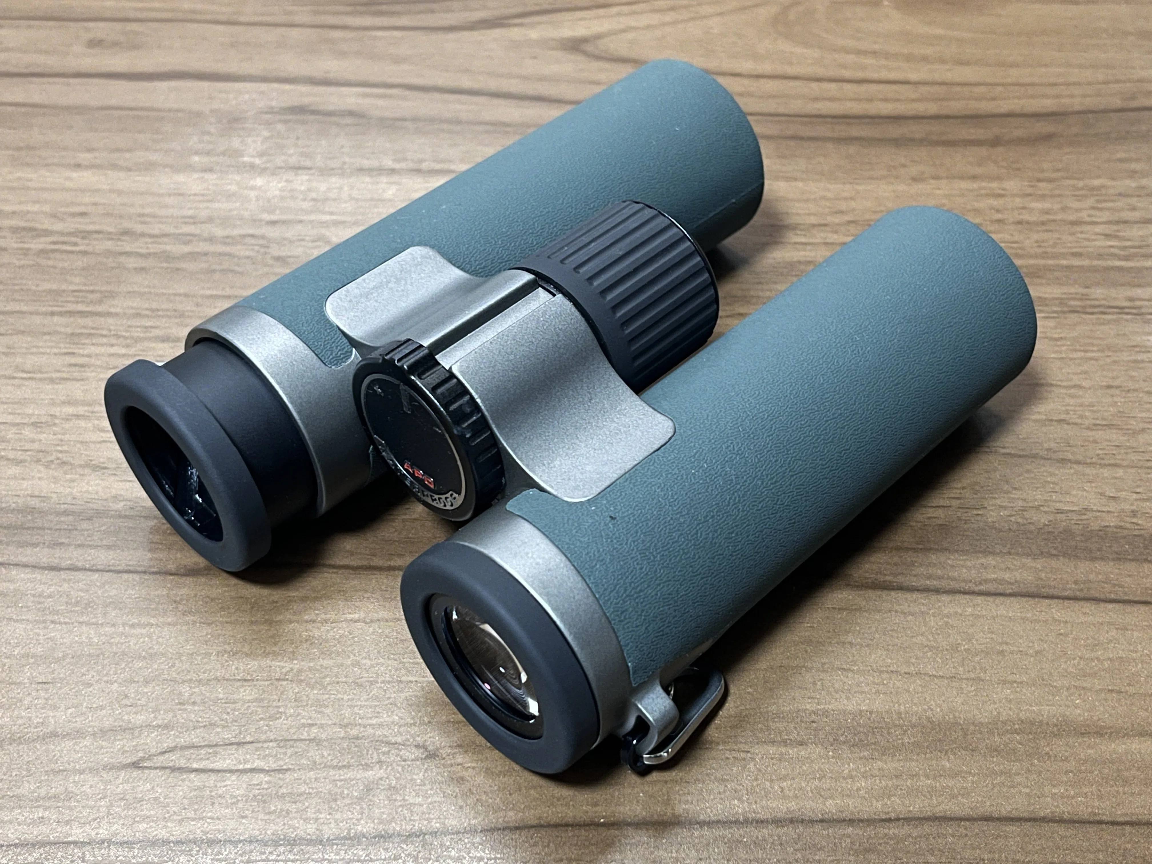 賞月観星　Opt Titan 8x32 双眼鏡 賞月観星 Apo HR 8x32 WP 双眼鏡を買いました（レビュー）｜せんしち