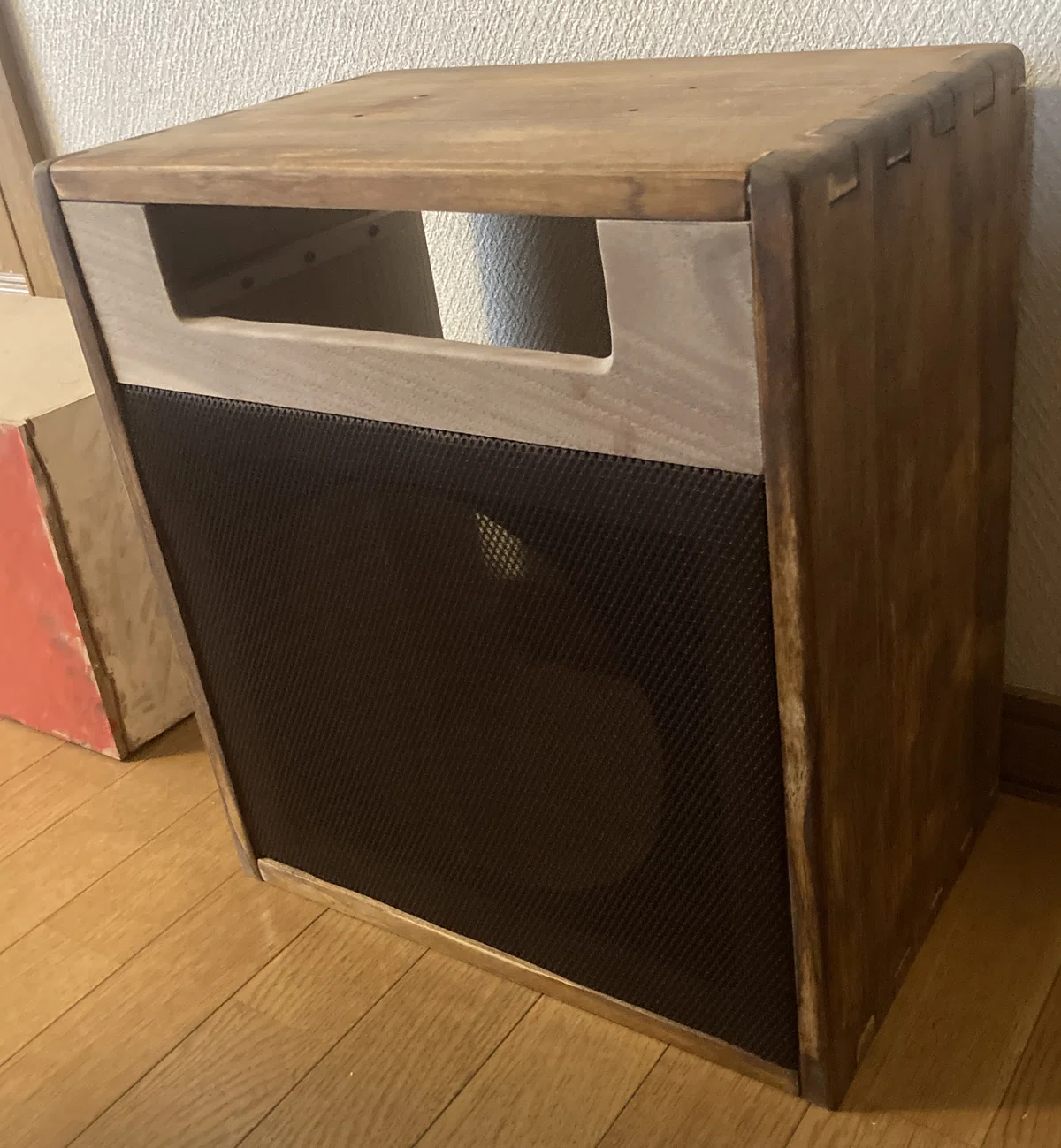 真空管ギターアンプを作ろう～⑮キャビネット塗装、仕上げ編｜Ryou