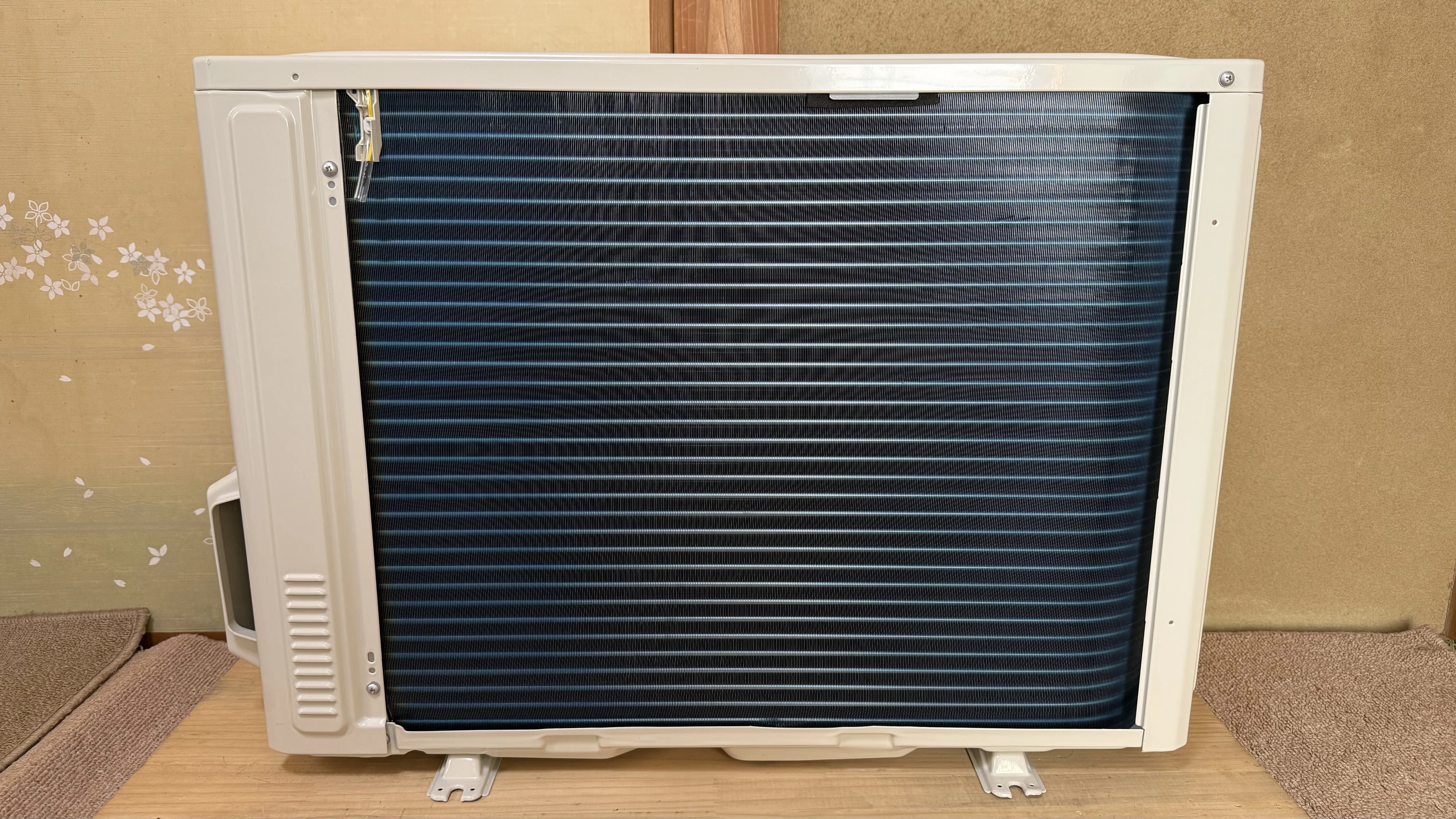 ニトリのエコで楽エアコン NL-22G 室外機の分解調査 6畳用/100V/2025