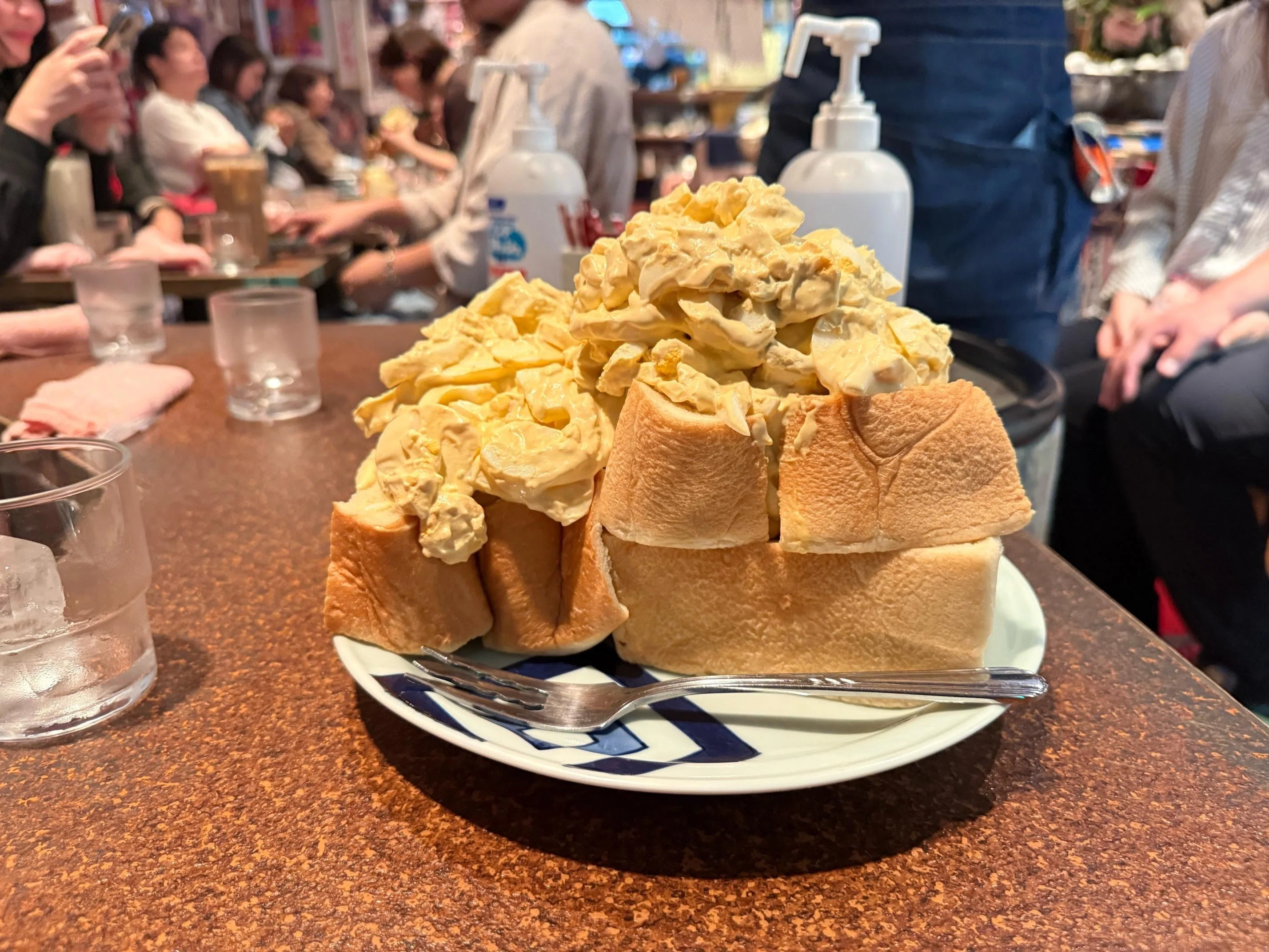 東銀座】「パンが来た」｜喫茶店アメリカン スーパースペシャルたまご
