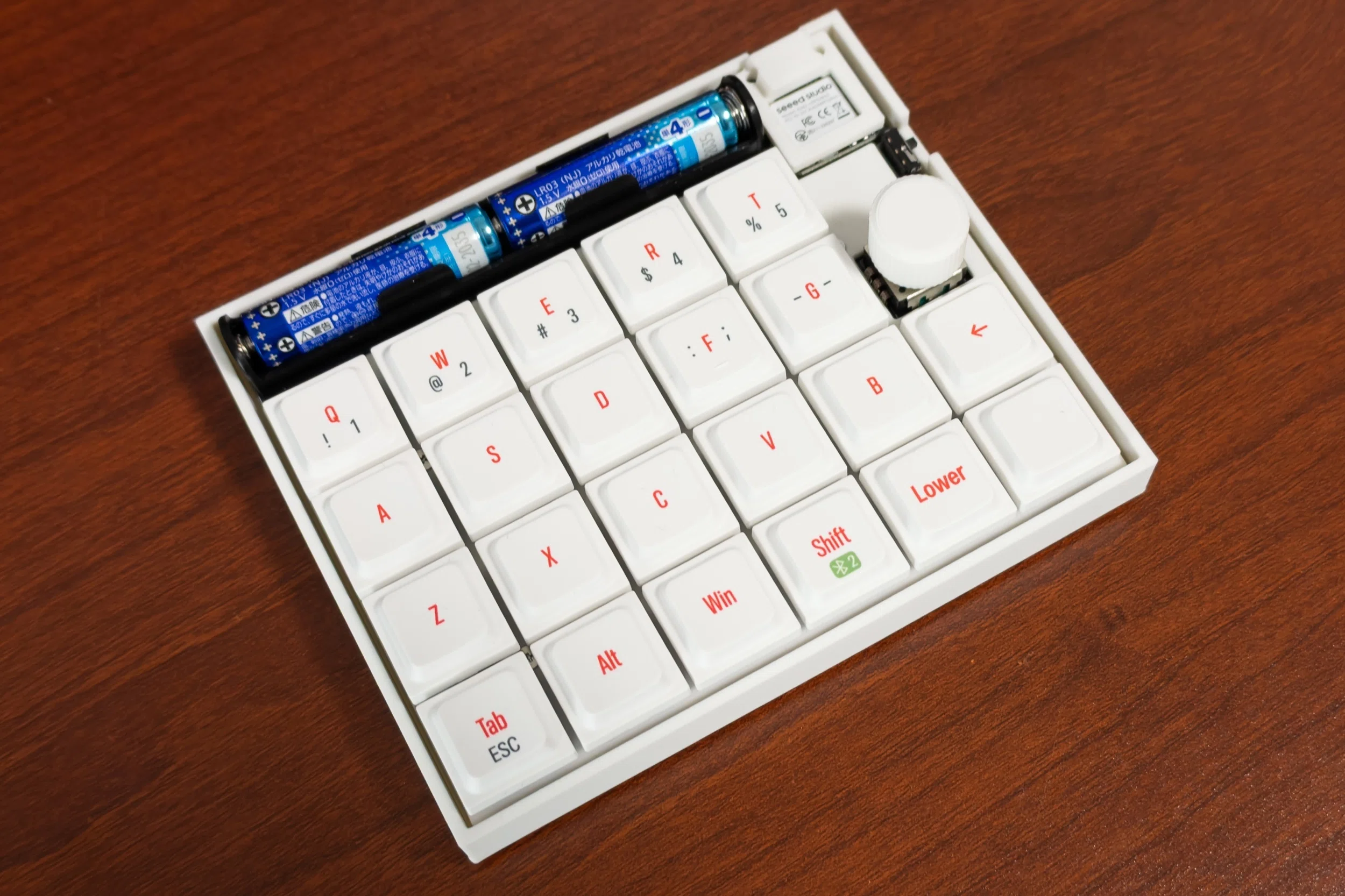 コードを書かない。Vibe Coding×ChatGPTで、左右分割キーボードのZMKを