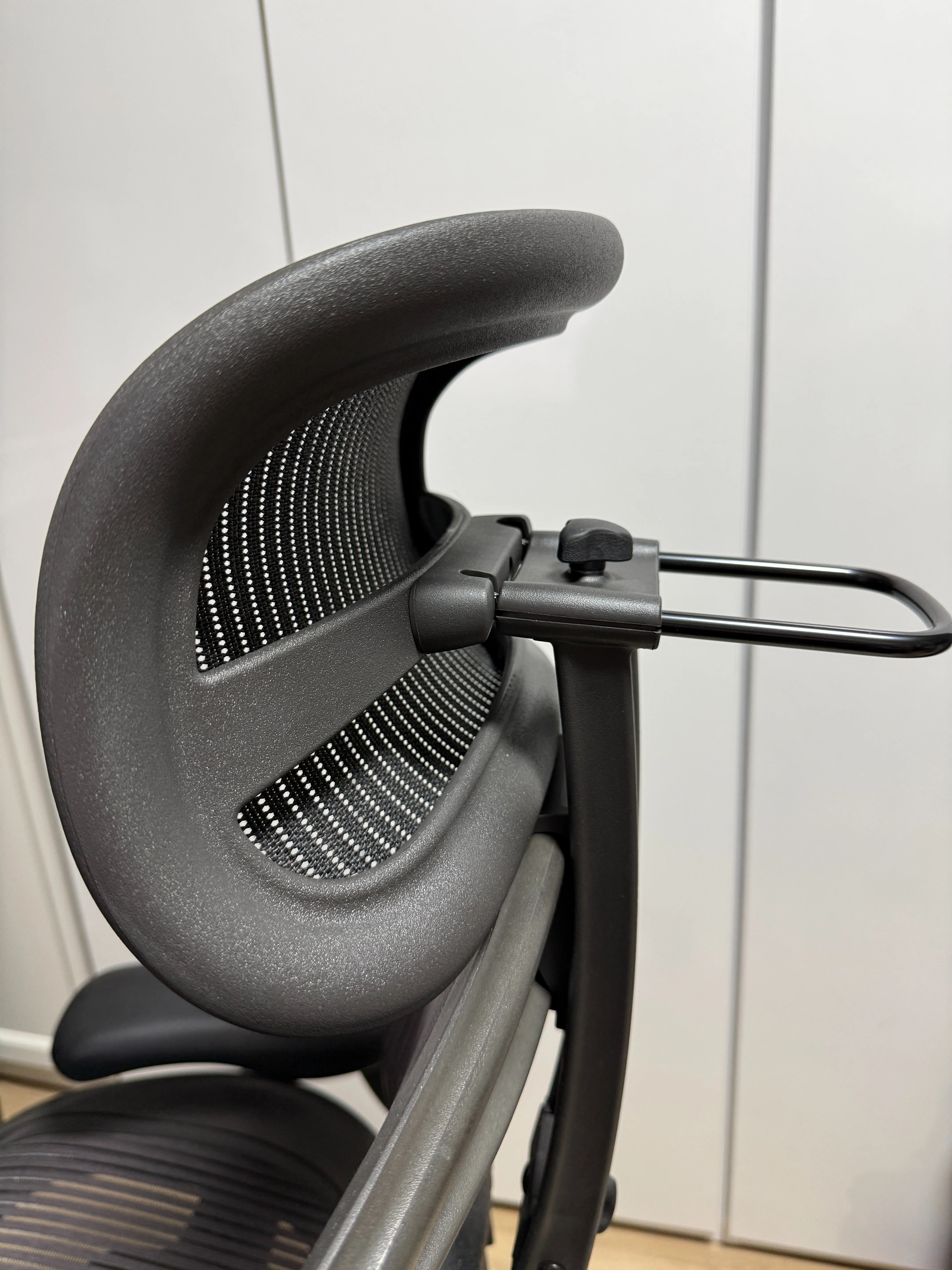 アーロンチェアのヘッドレストを買った（Atlas）｜雑種