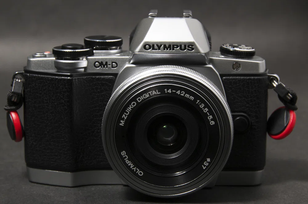 マイクロフォーサーズに誘惑されちゃった｜OLYMPUS OM-D E-M10（初代
