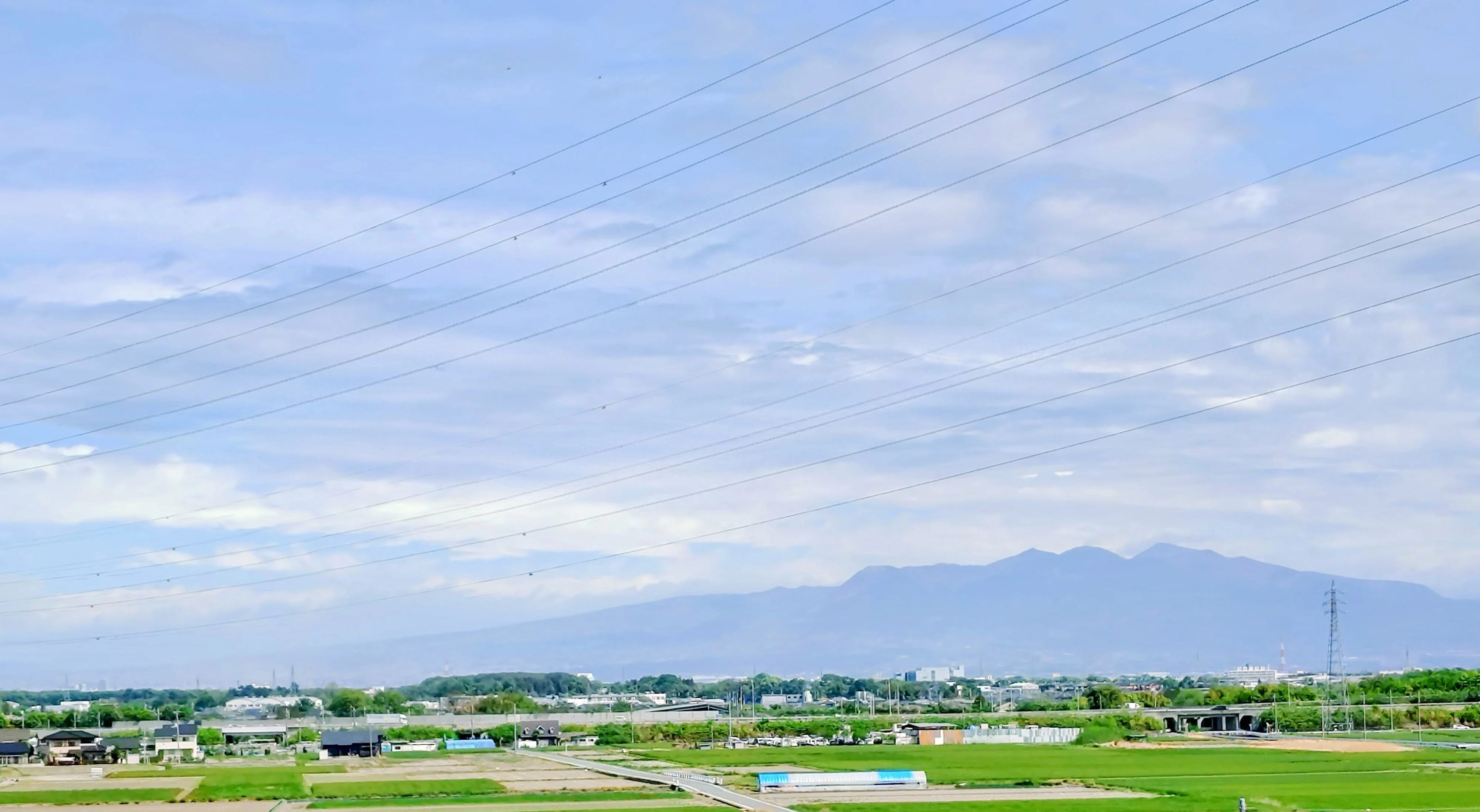 新幹線の車窓から-赤城山と軽井沢を別の角度から眺めて思ったこと