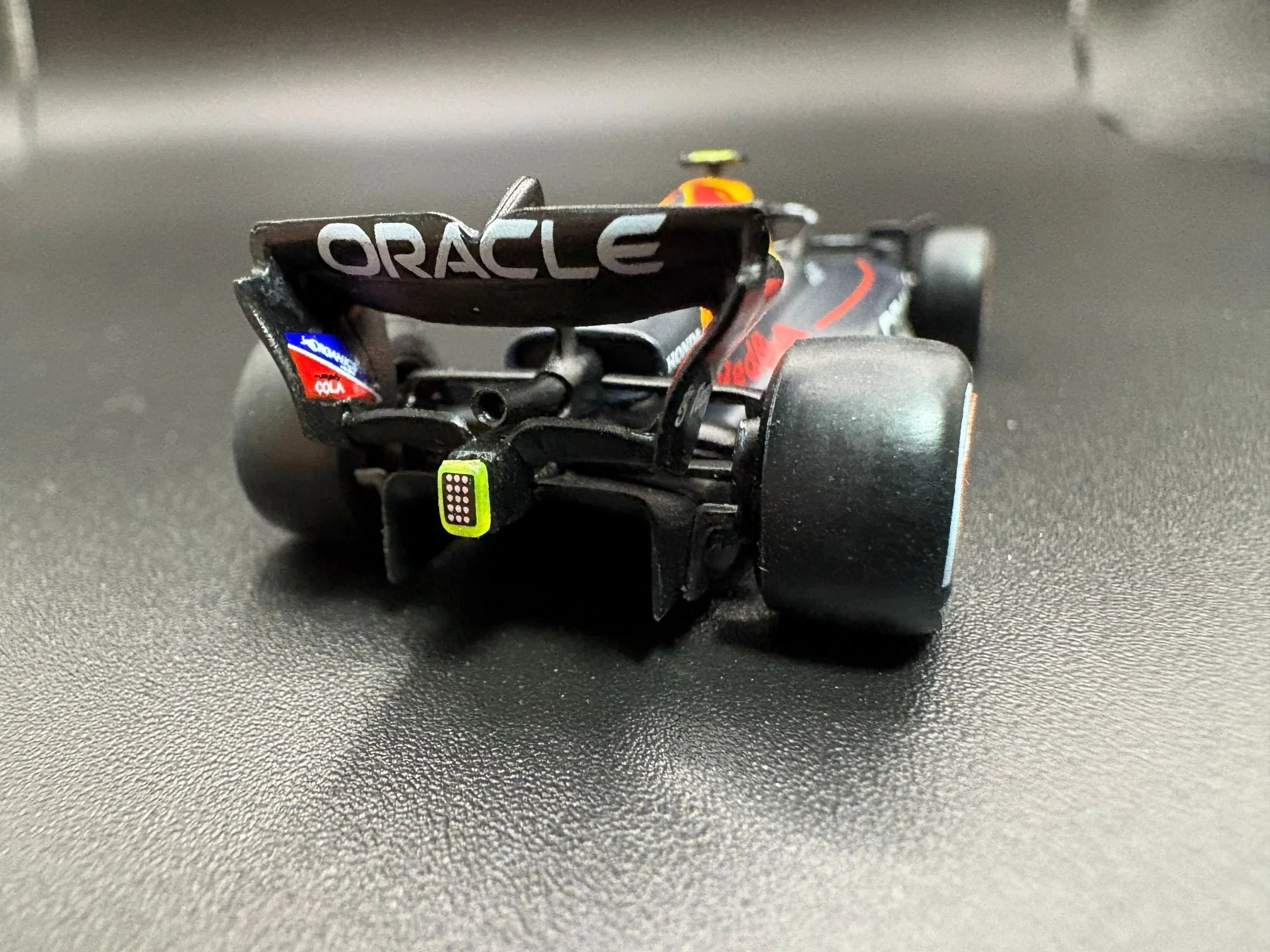MINI GT 1/64 オラクル レッドブル・レーシング RB18 #11 セルジオ