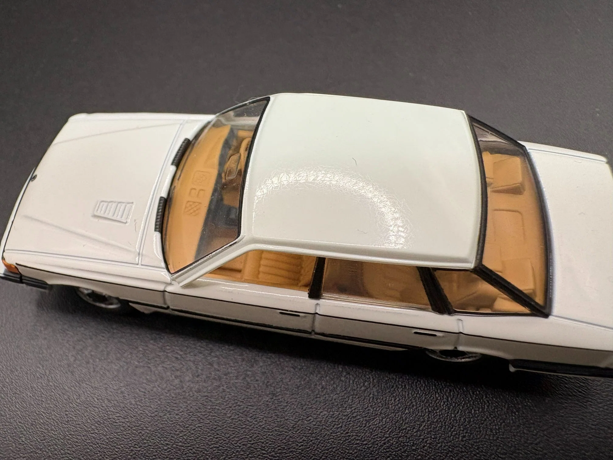 トミカリミテッドヴィンテージ NEO LV-N03a 日産レパードTR-X（白）｜のり