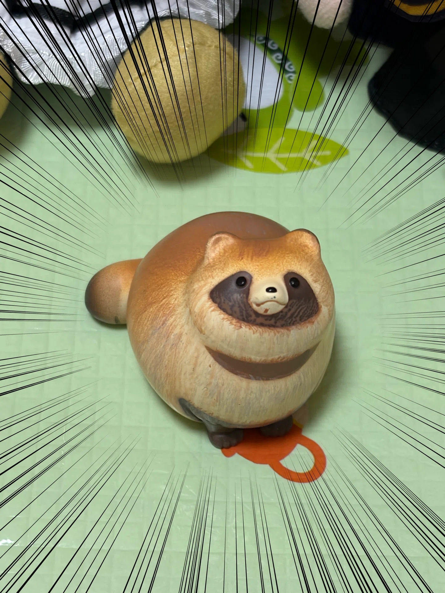 たぬき商品です 見上げるたぬきちゃんが可愛すぎる｜わらび餅ハル=レヴァーテのNote